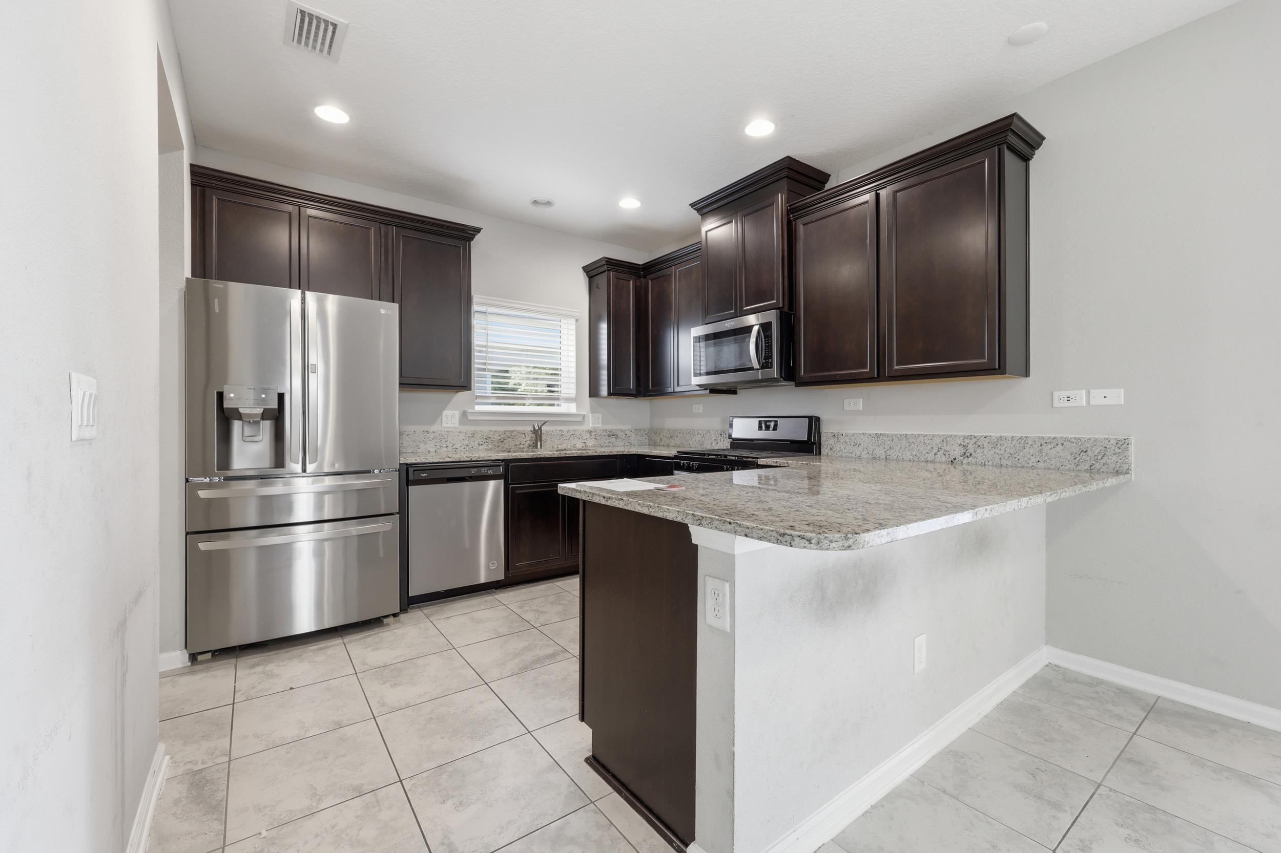 Image 11 of 37 For 324 Holly Forest Drive