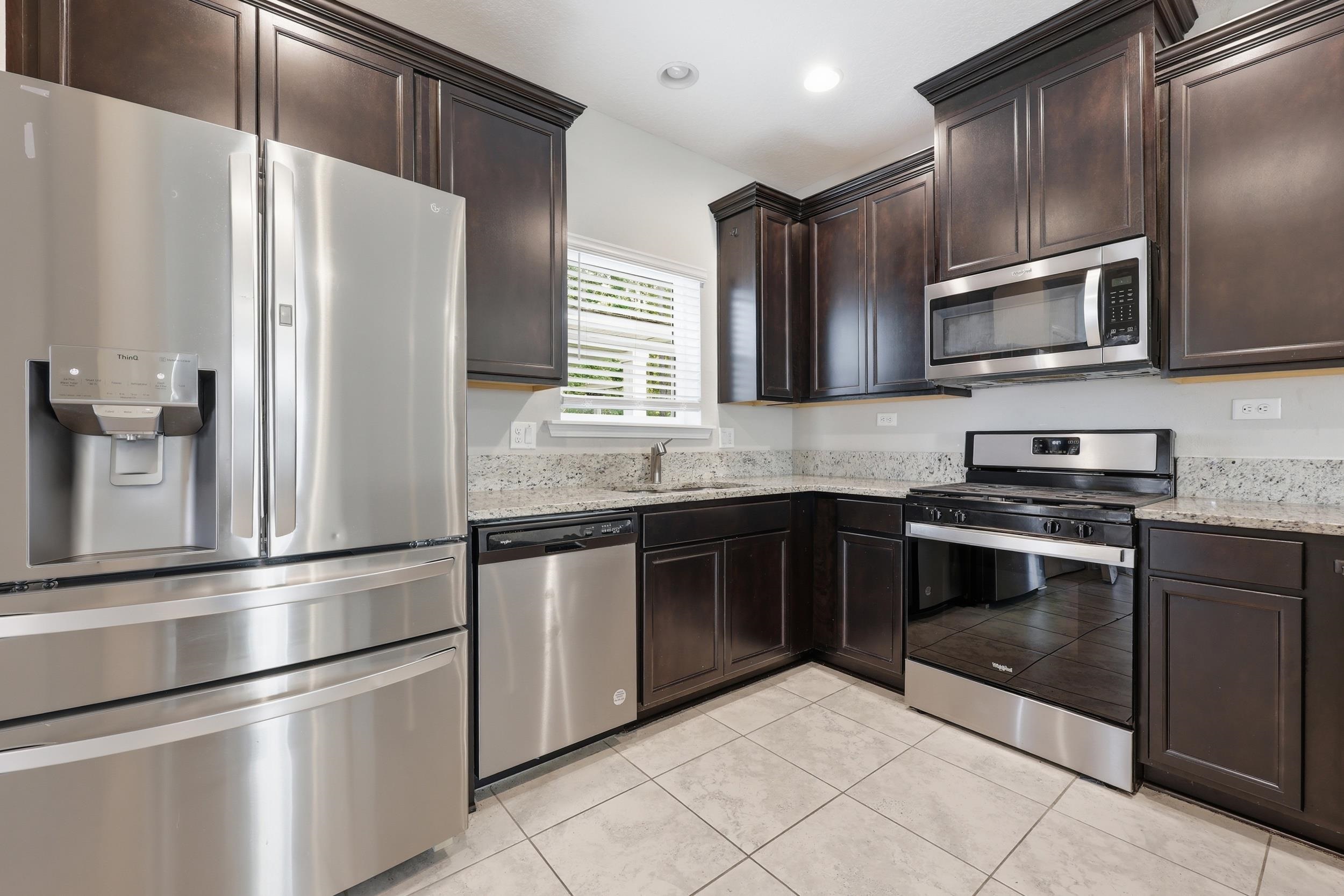 Image 12 of 37 For 324 Holly Forest Drive