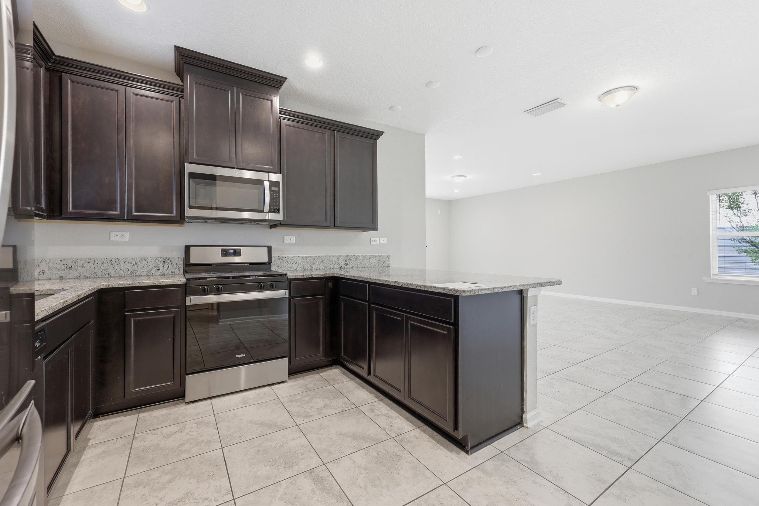 Image 13 of 37 For 324 Holly Forest Drive