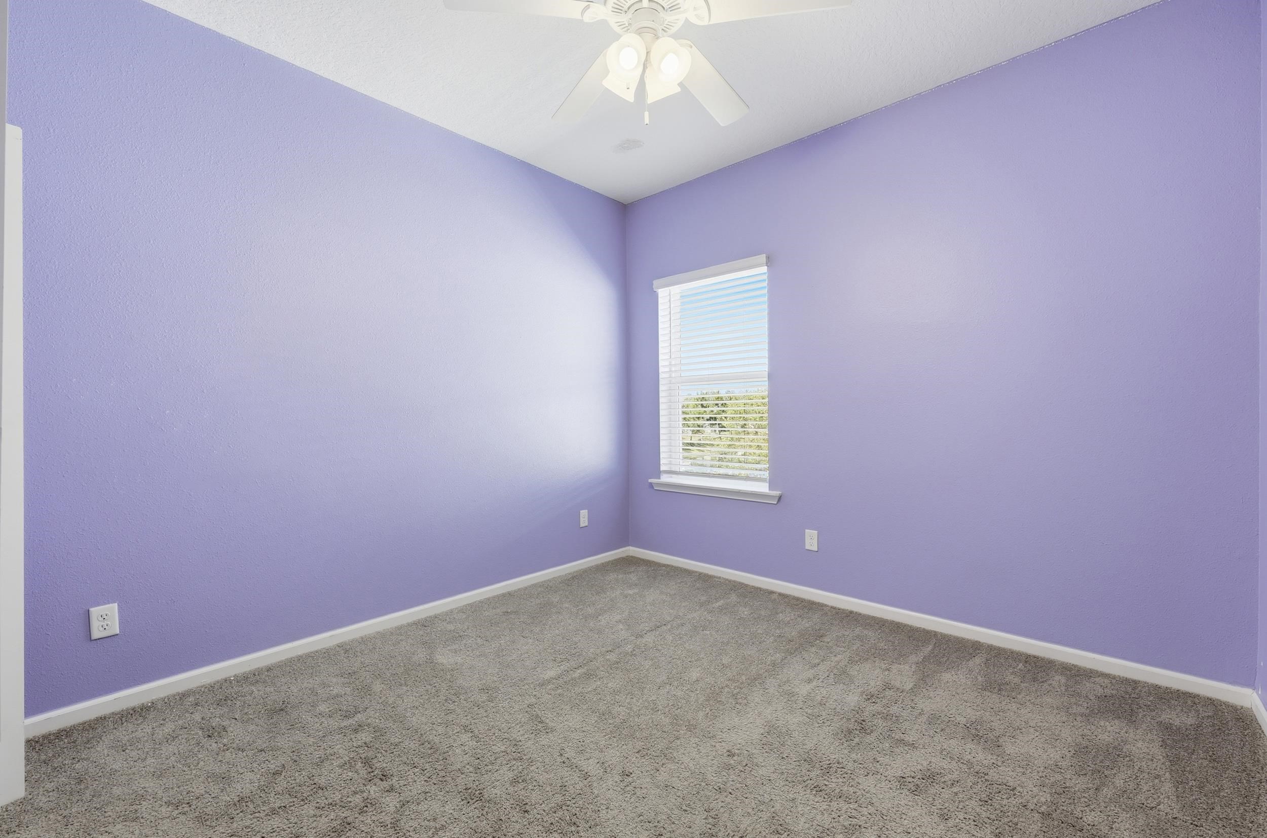 Image 28 of 37 For 324 Holly Forest Drive