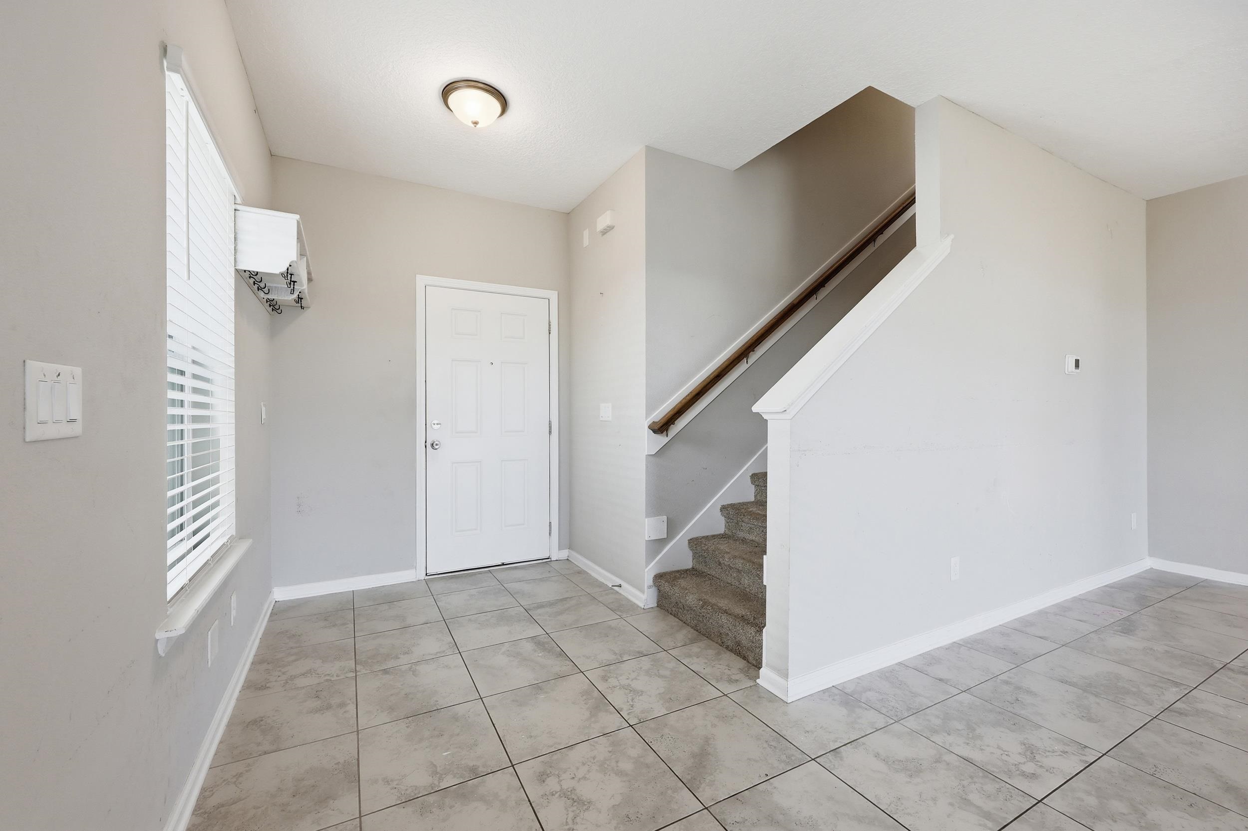 Image 5 of 37 For 324 Holly Forest Drive