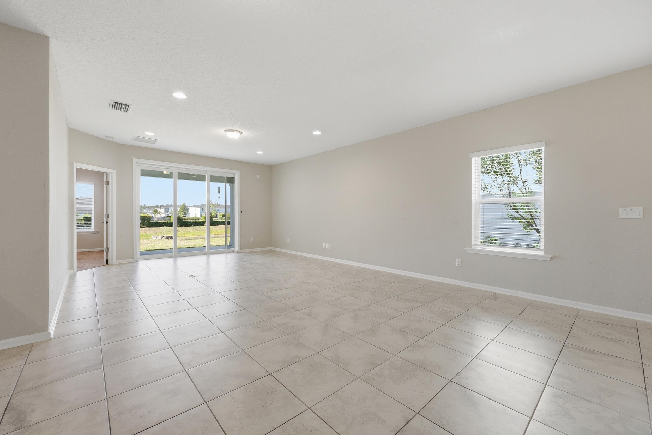 Image 8 of 37 For 324 Holly Forest Drive