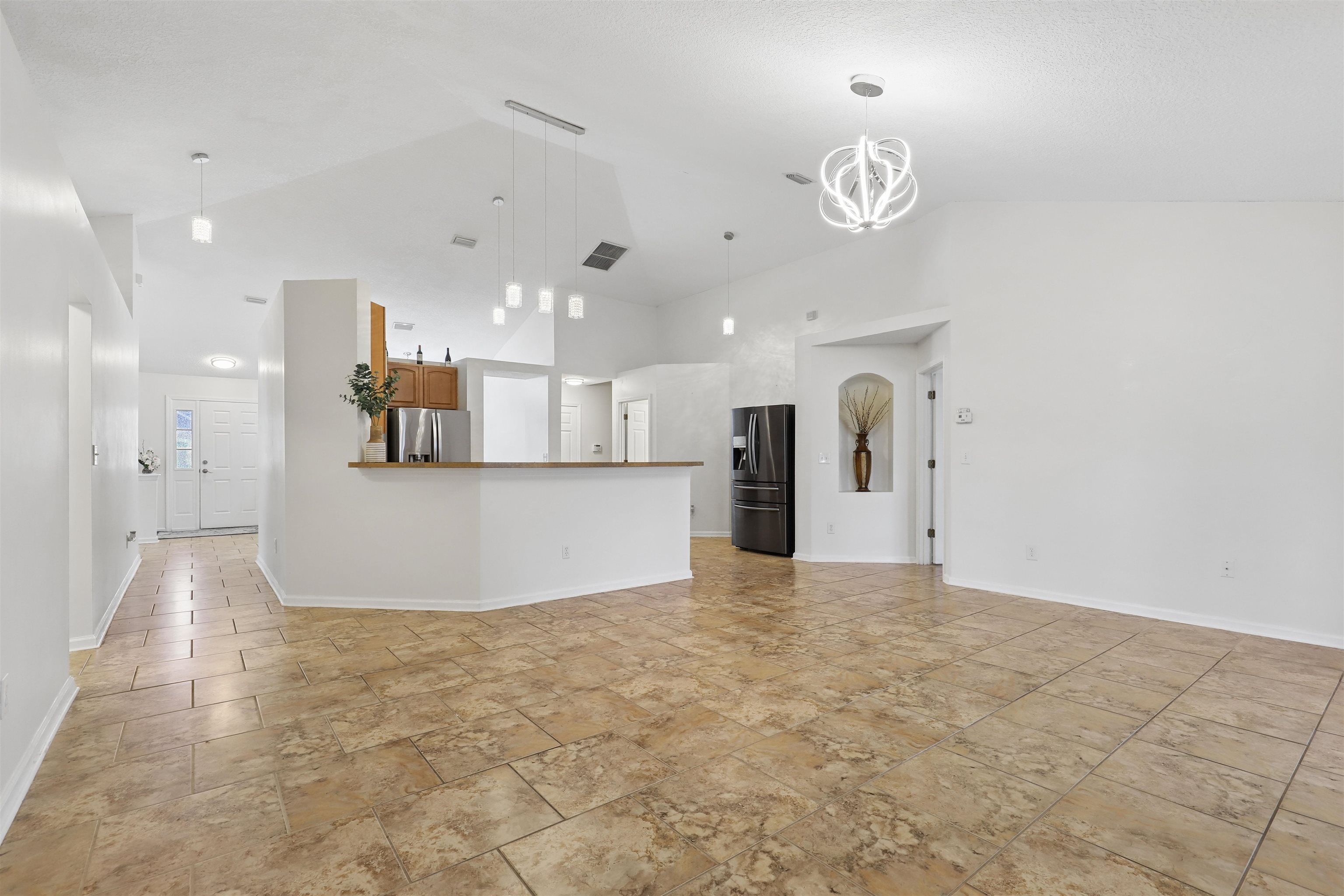 Image 17 of 44 For 12564 Kernan Forest Blvd