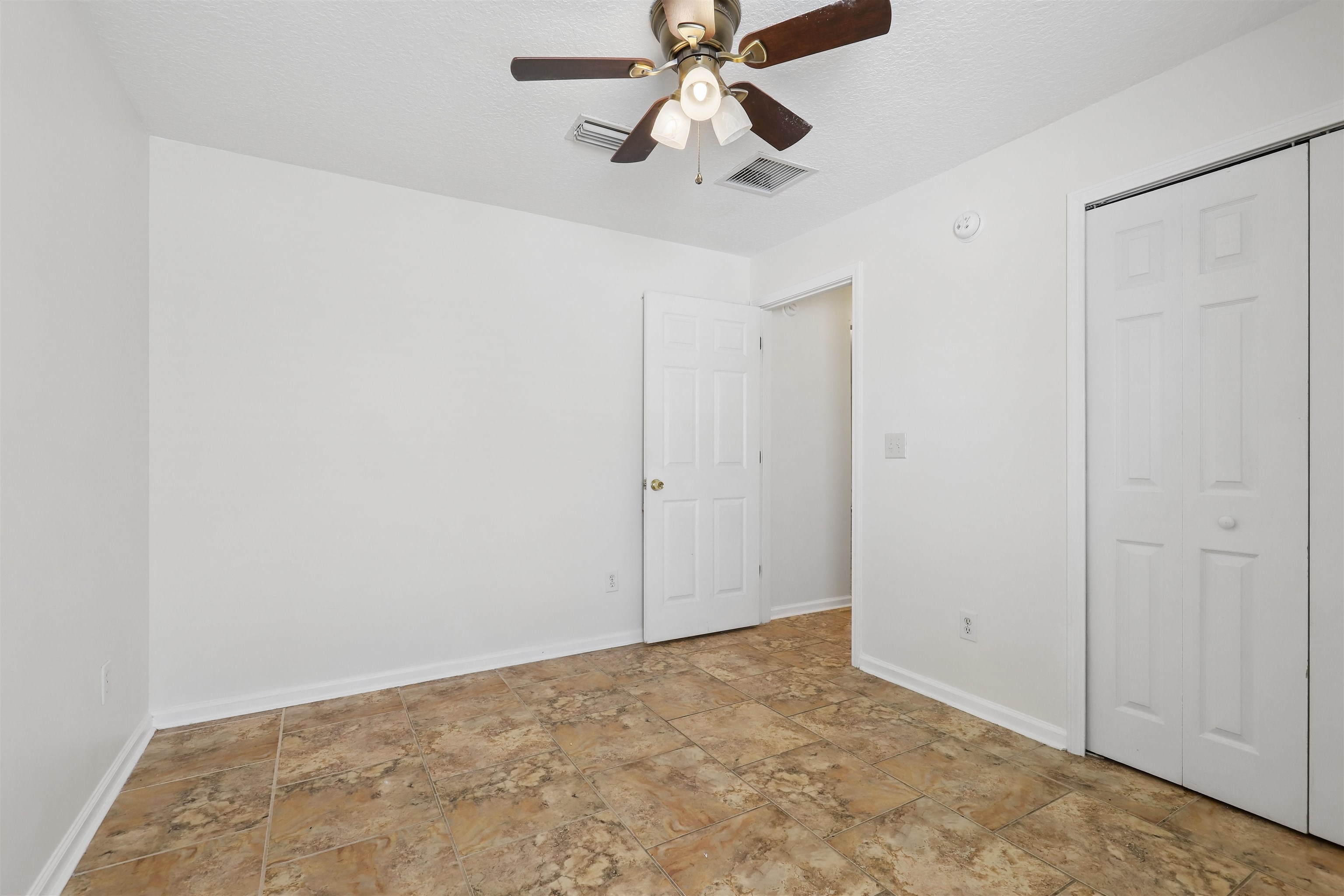 Image 29 of 44 For 12564 Kernan Forest Blvd