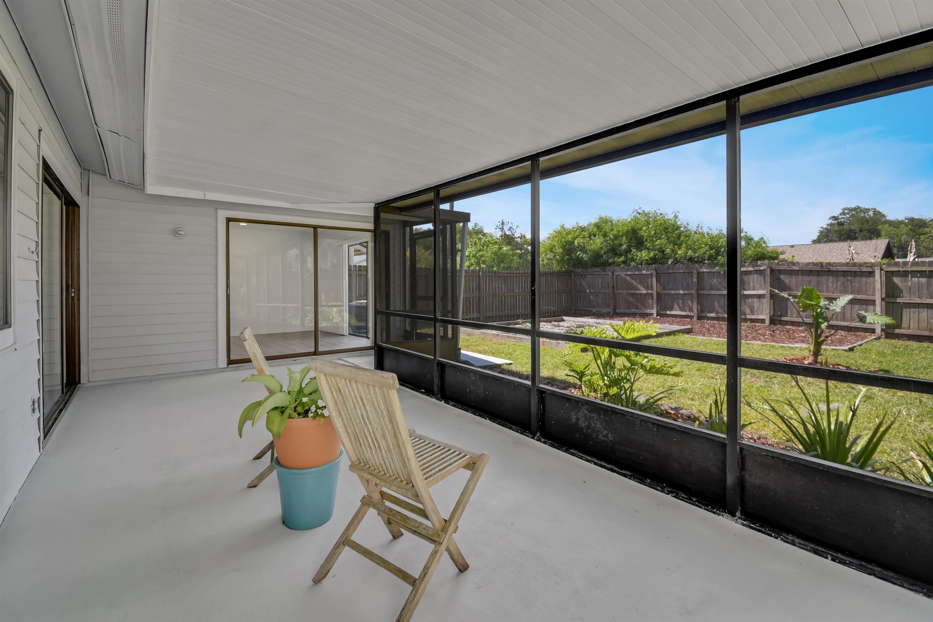 Image 10 of 38 For 53 Fawn Ln  