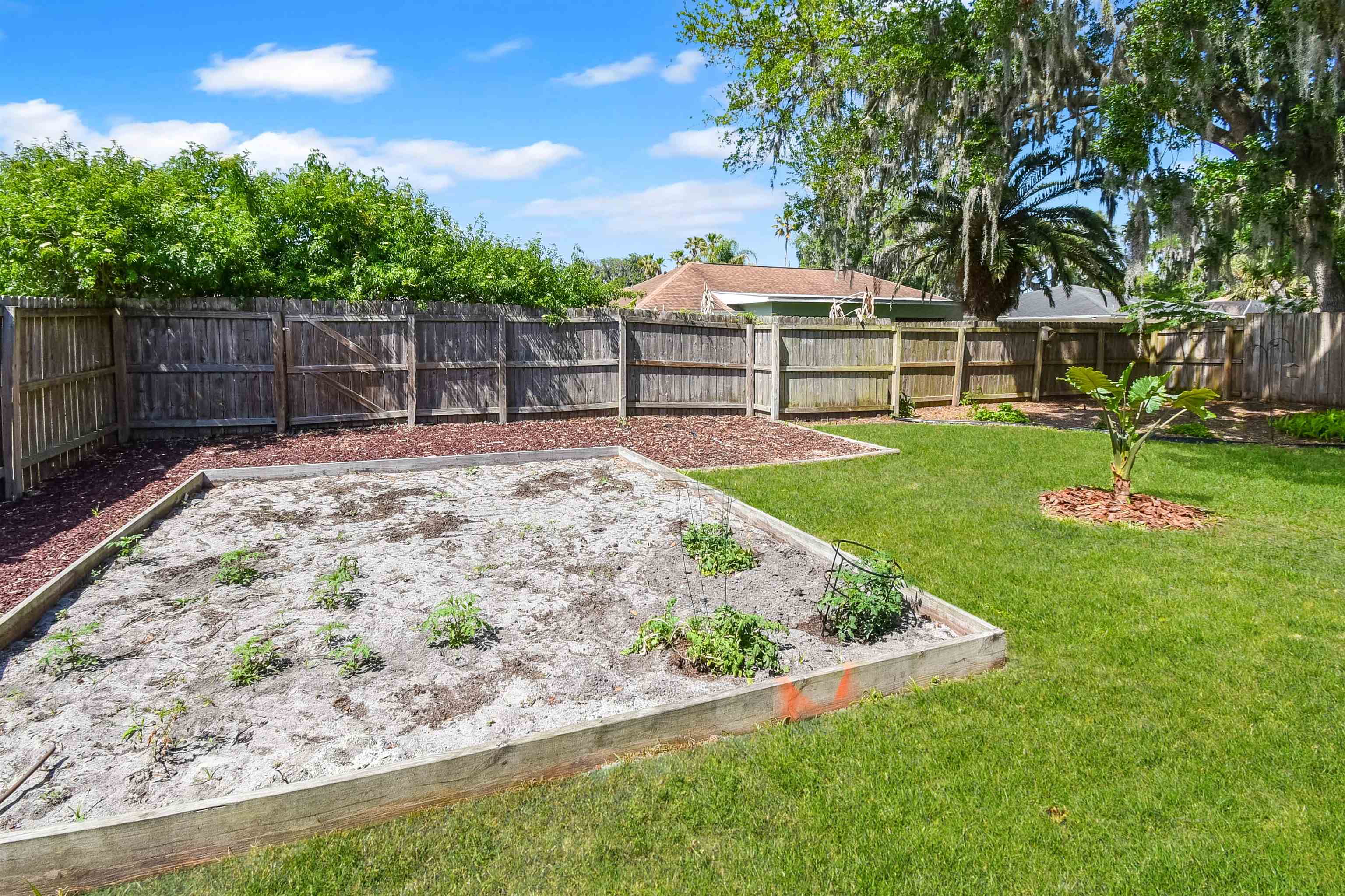 Image 12 of 38 For 53 Fawn Ln  