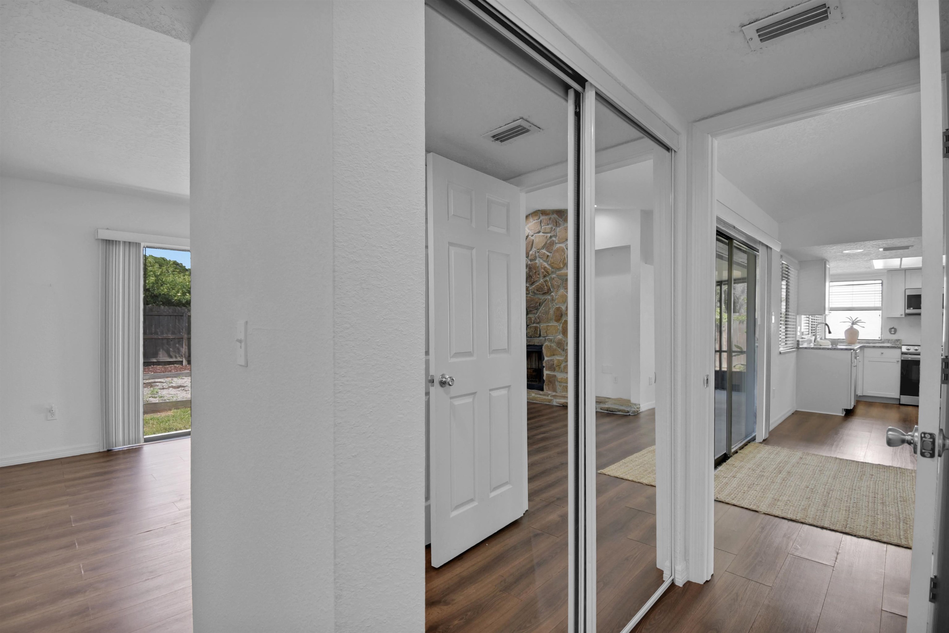 Image 14 of 38 For 53 Fawn Ln  