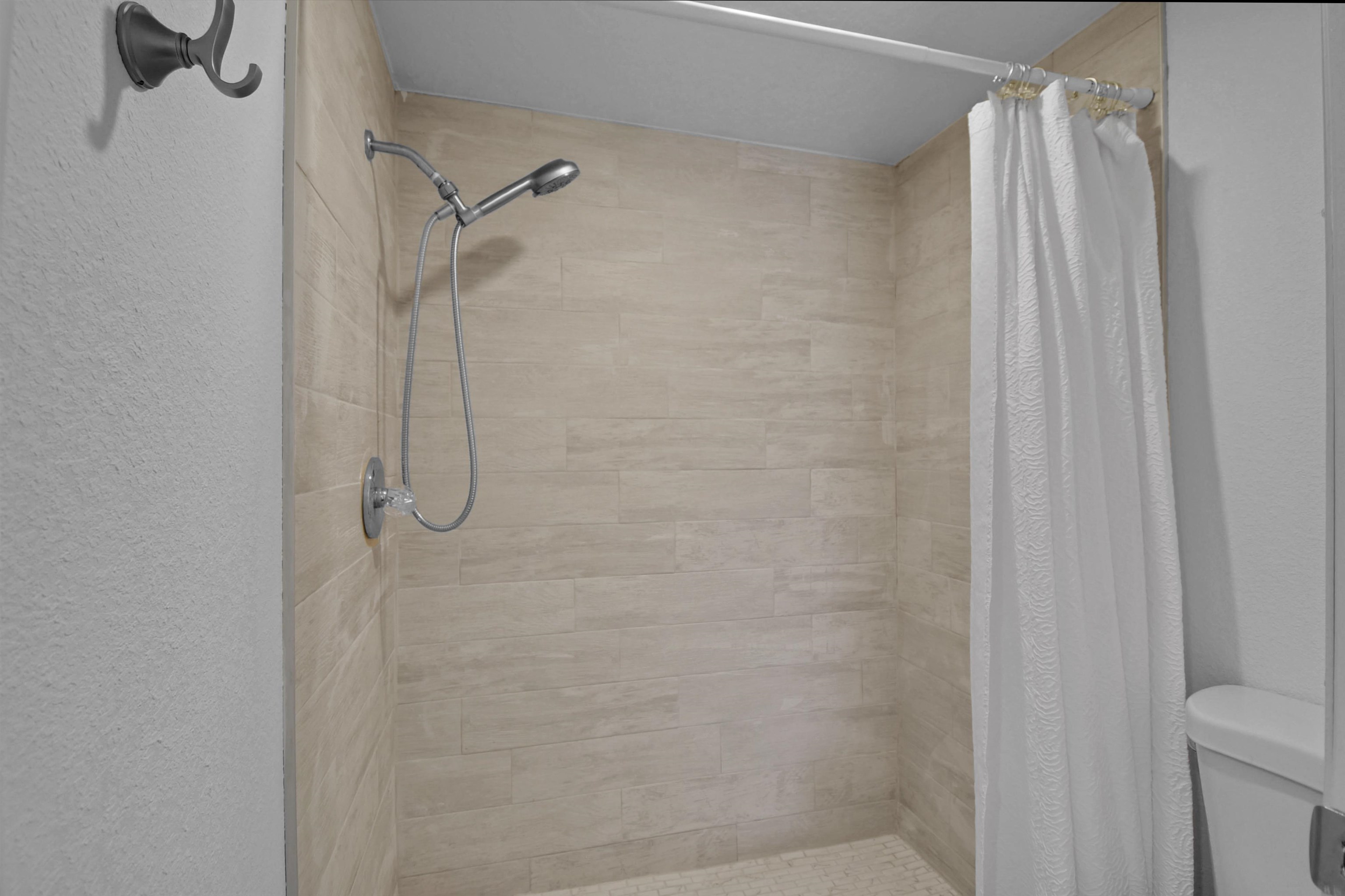 Image 17 of 38 For 53 Fawn Ln  