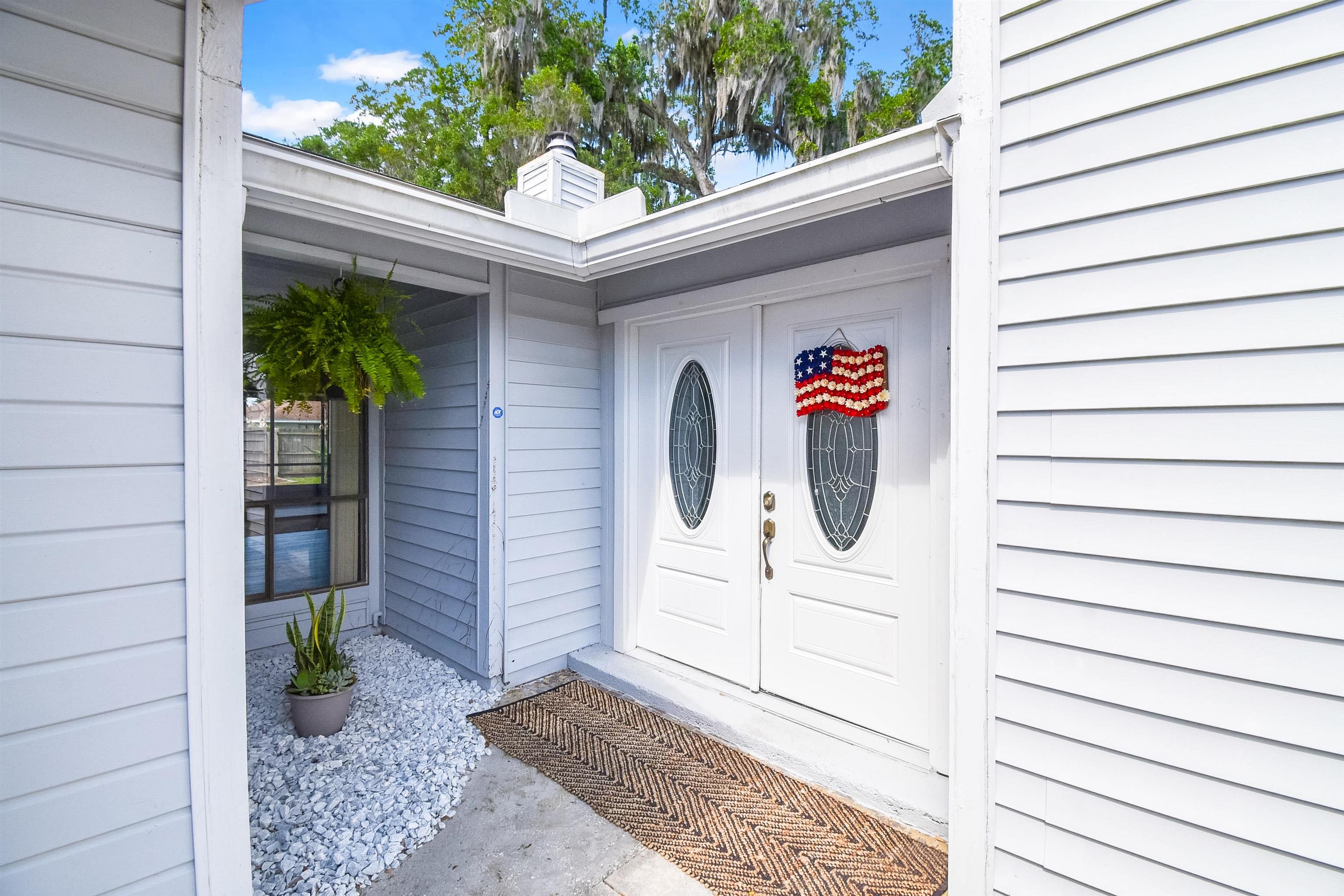 Image 3 of 38 For 53 Fawn Ln  