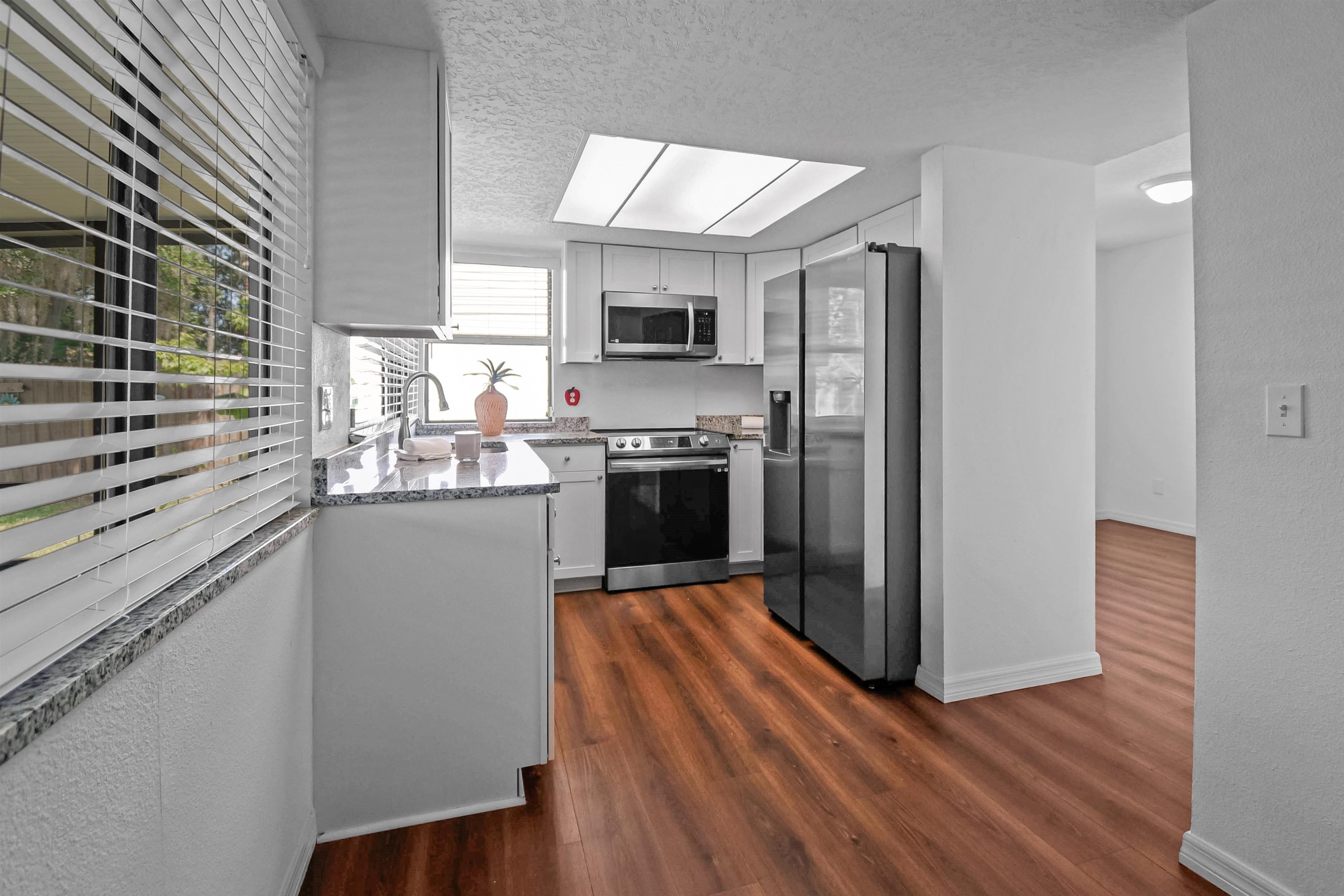 Image 7 of 38 For 53 Fawn Ln  