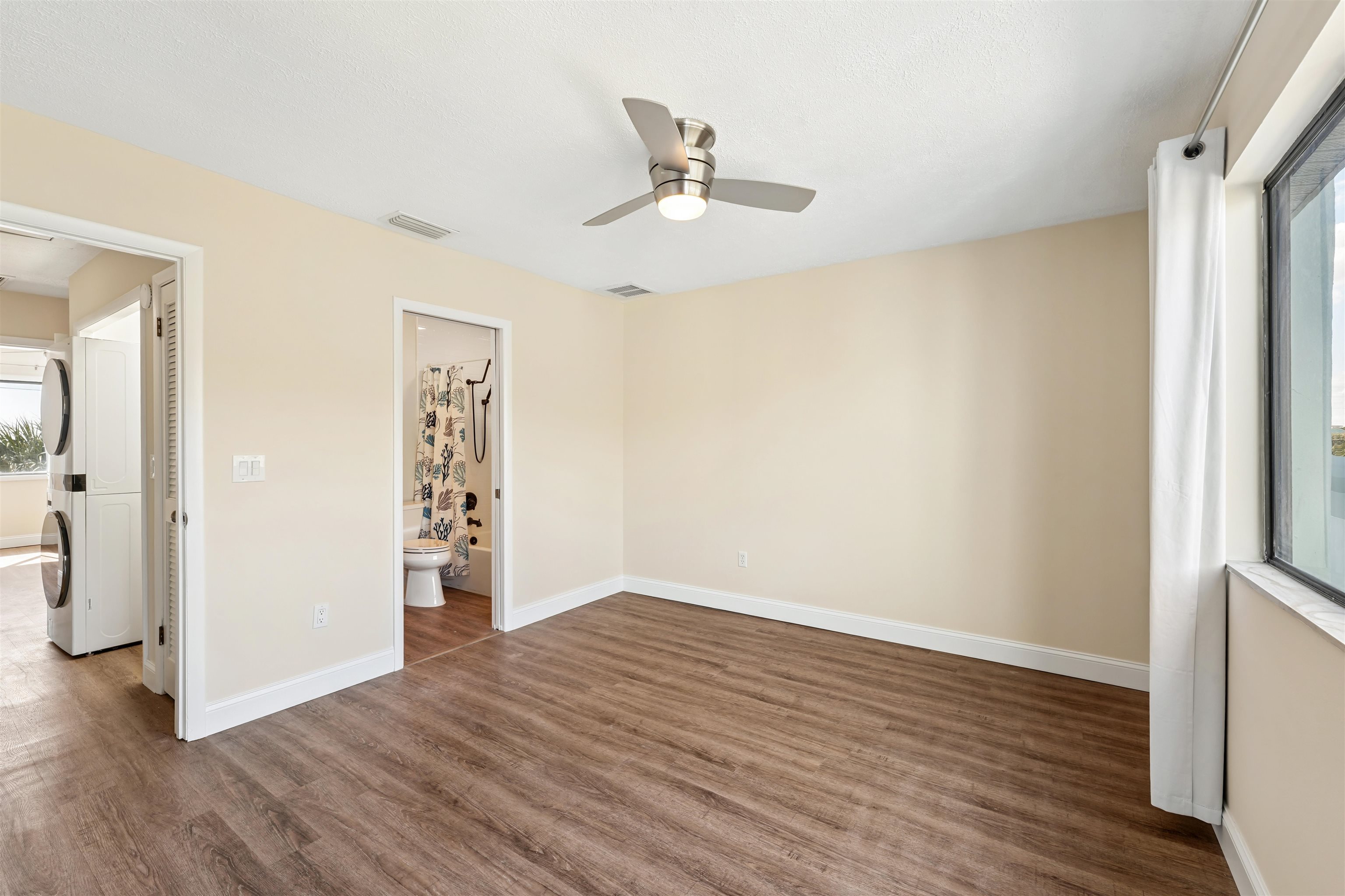 Image 19 of 41 For 3145 Coastal Hwy  1134