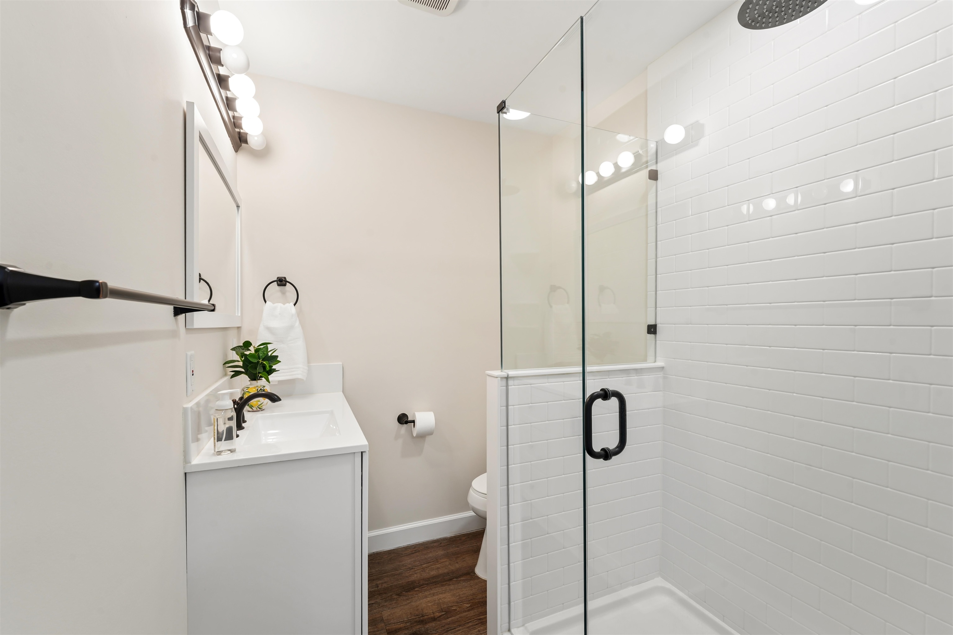 Image 21 of 41 For 3145 Coastal Hwy  1134