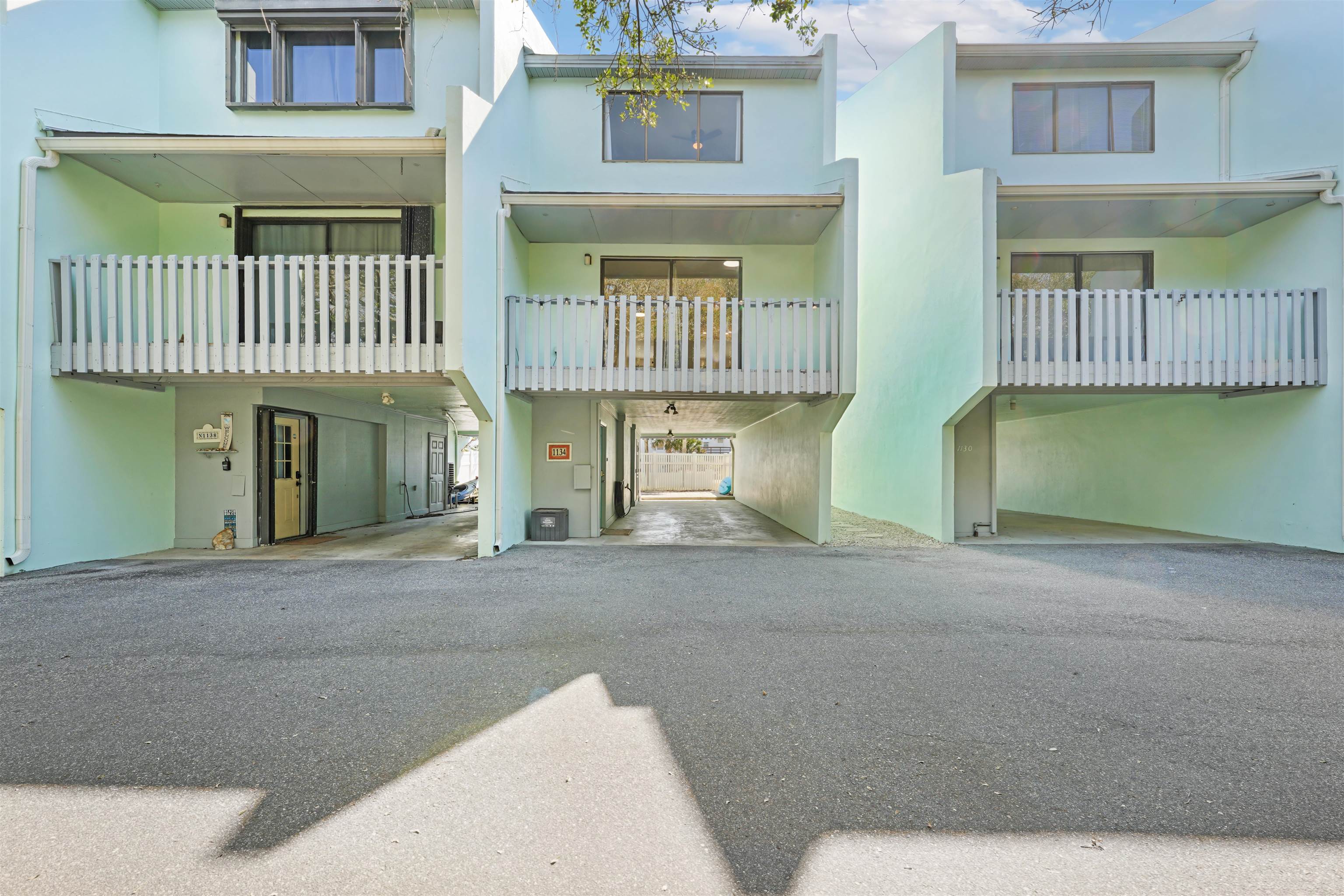 Image 3 of 41 For 3145 Coastal Hwy  1134