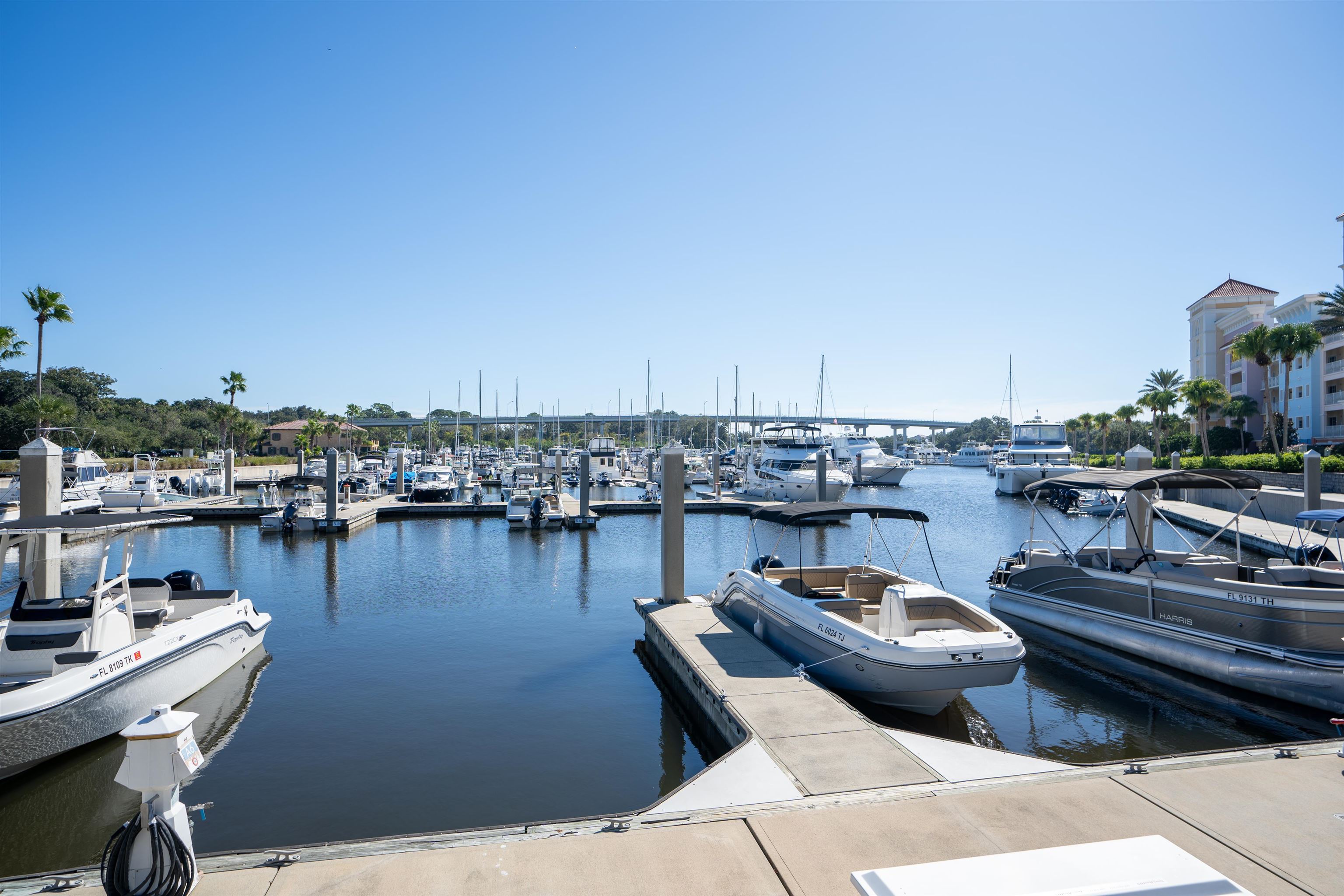 Image 55 of 75 For 227 Misty Harbor Trce