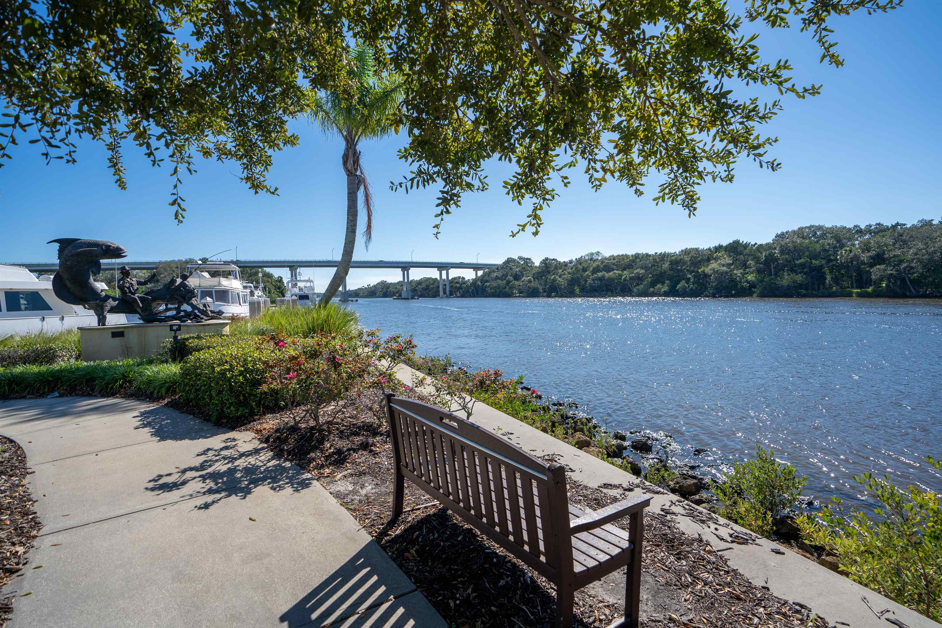 Image 52 of 75 For 225 Misty Harbor Trce