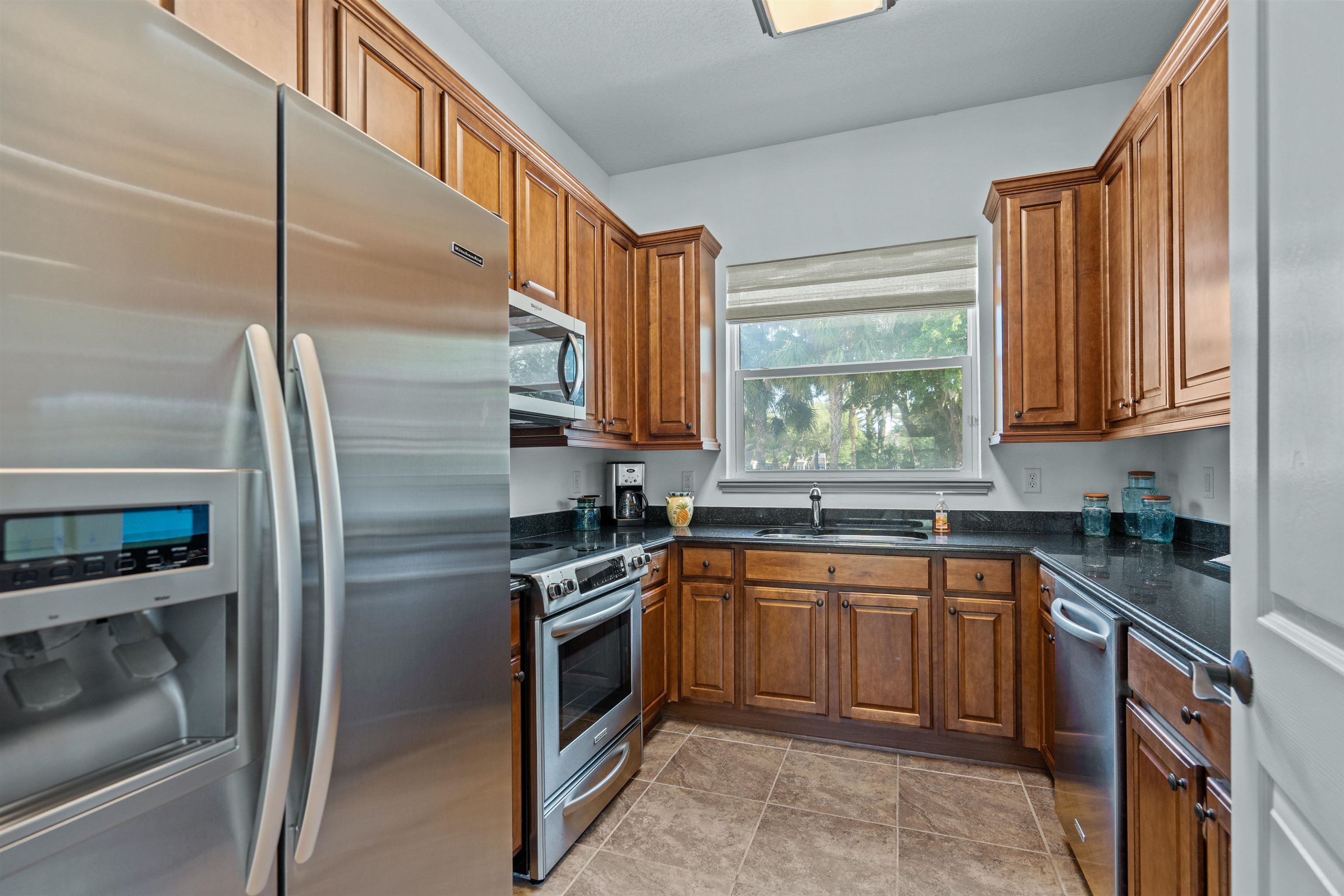 Image 34 of 75 For 232 Misty Harbor Trce