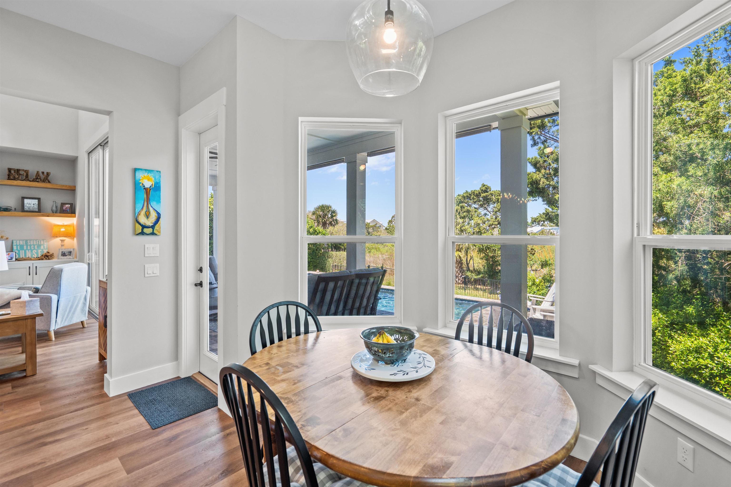 Image 20 of 51 For 136 Espanita Blvd