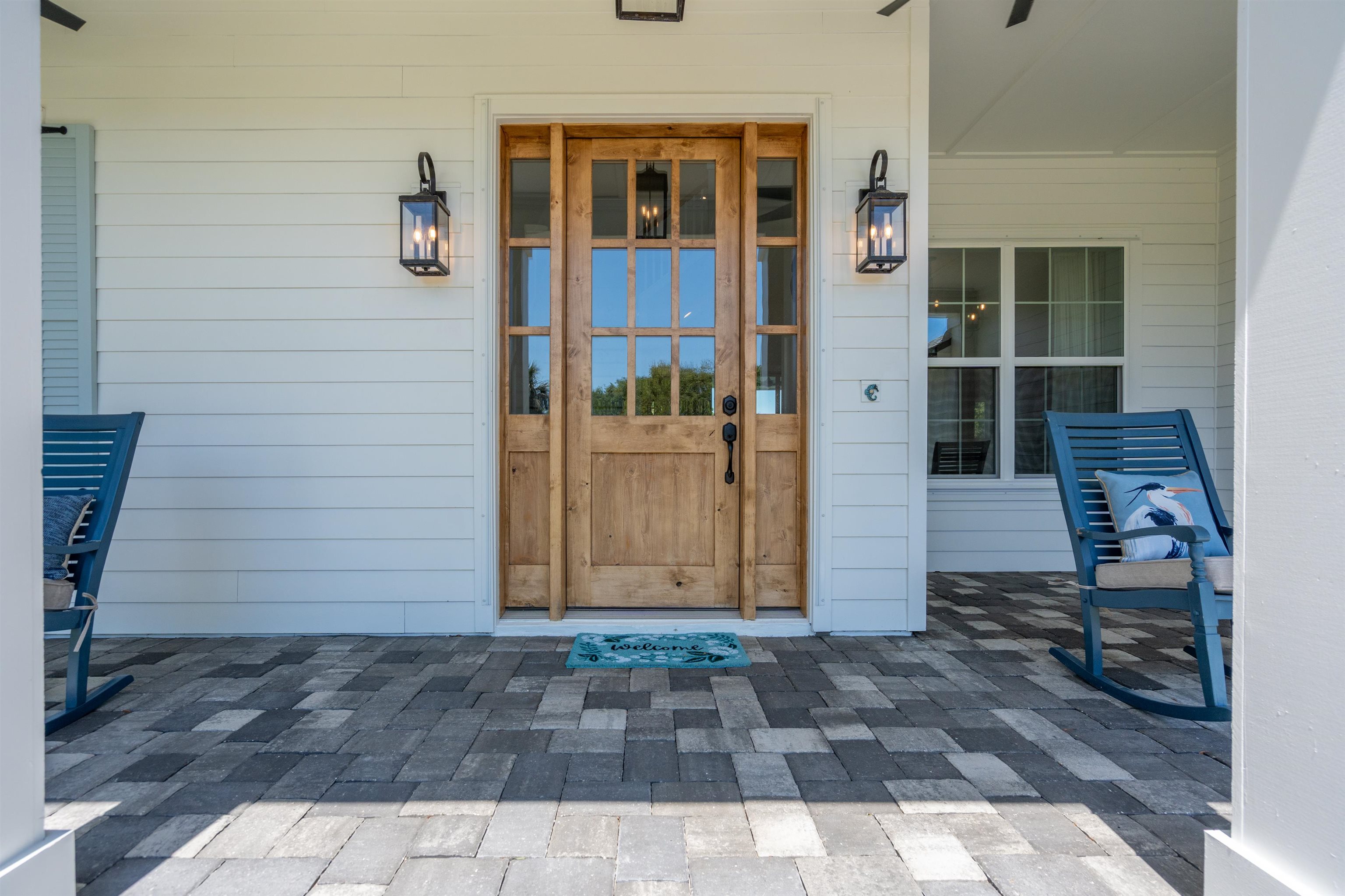 Image 3 of 51 For 136 Espanita Blvd