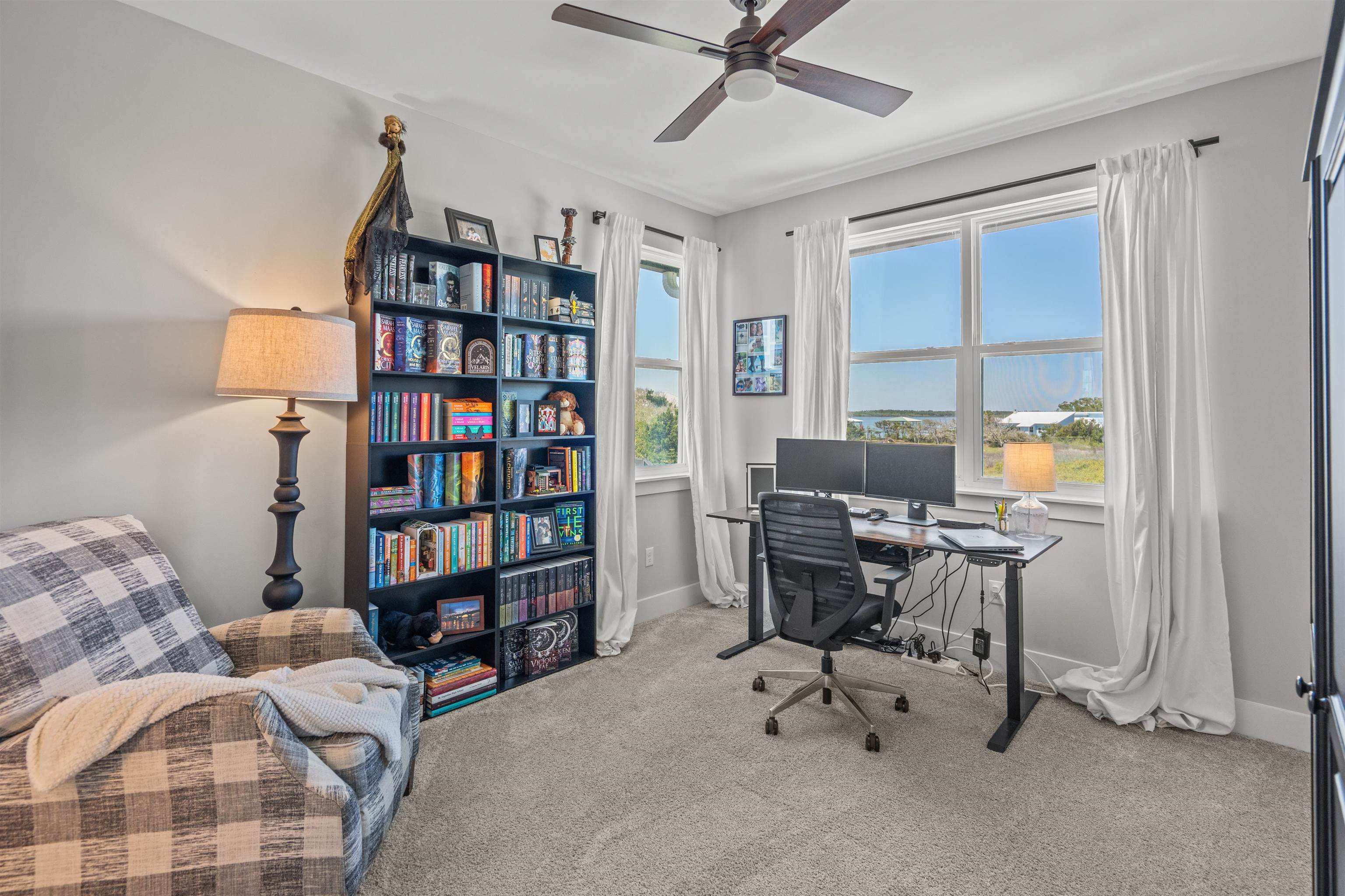 Image 32 of 51 For 136 Espanita Blvd