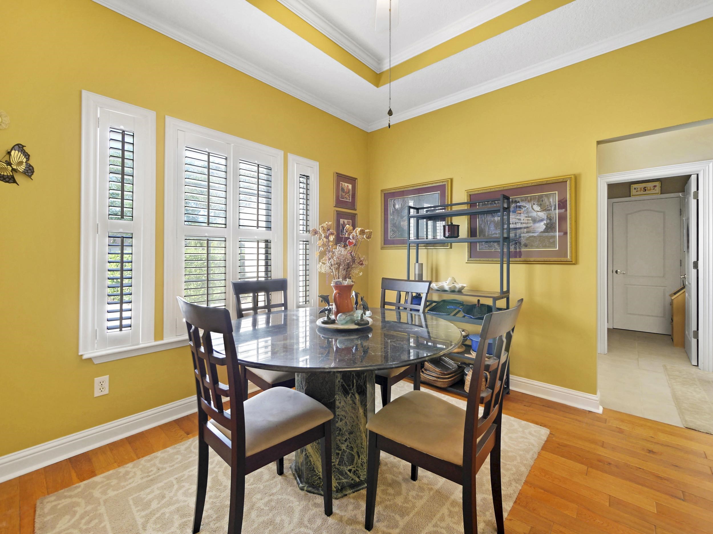 Image 14 of 33 For 804 Doral Ct