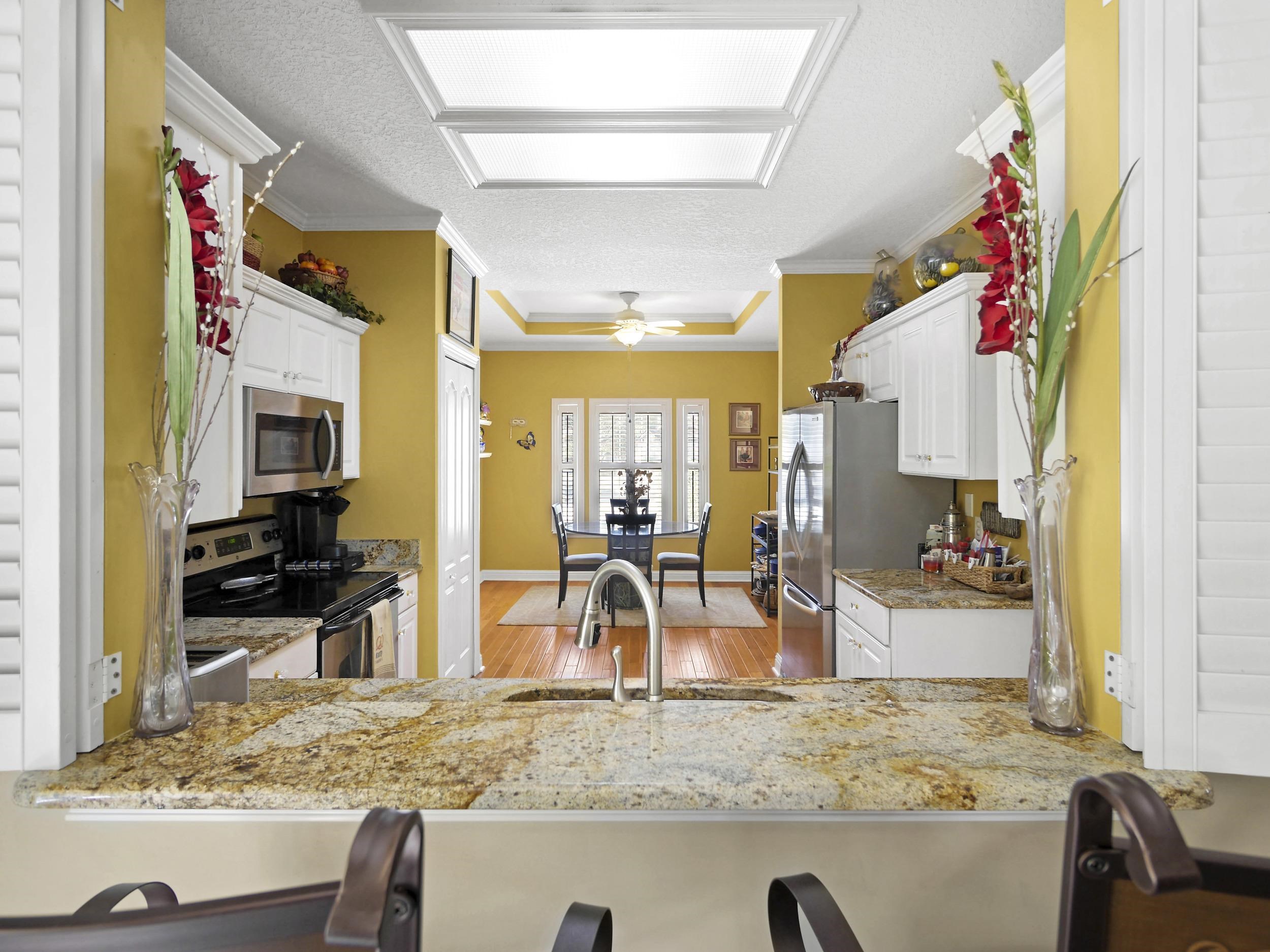 Image 15 of 33 For 804 Doral Ct