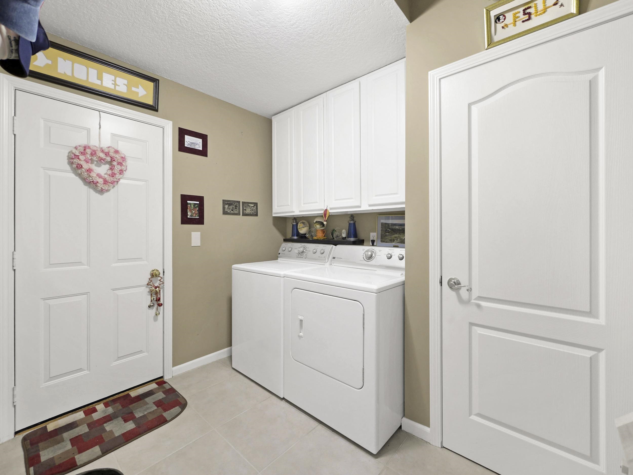 Image 27 of 33 For 804 Doral Ct