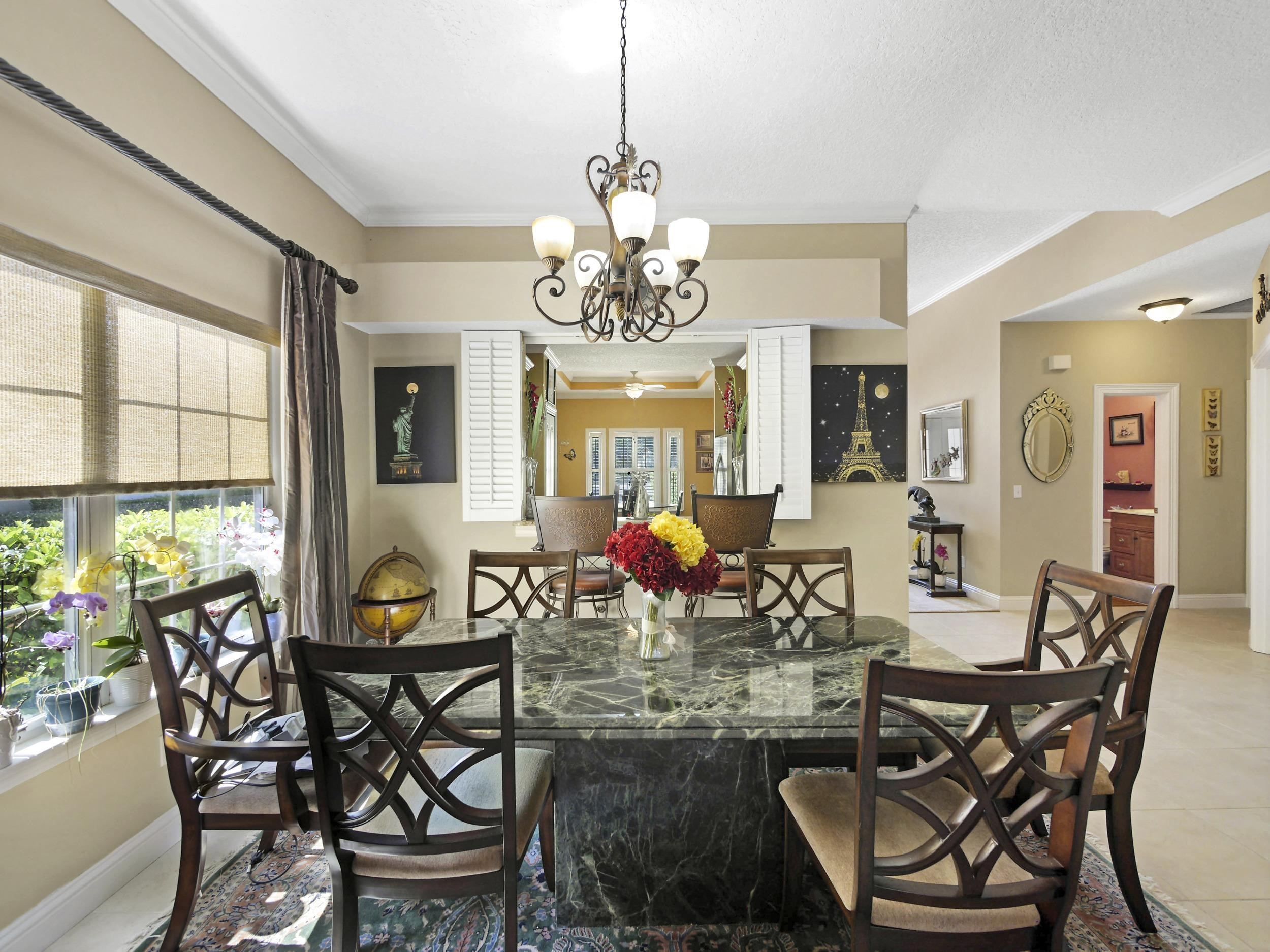 Image 9 of 33 For 804 Doral Ct