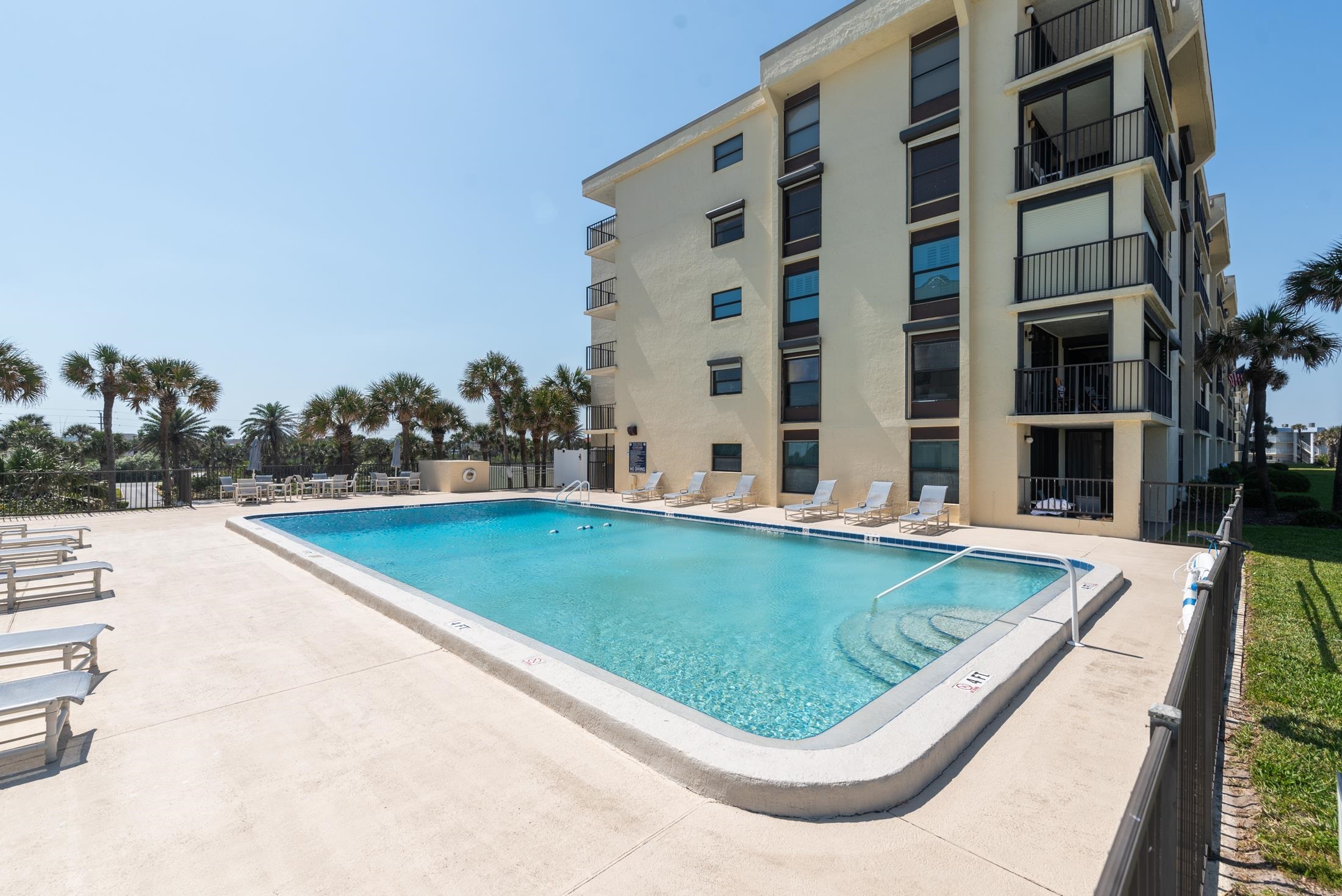 Image 15 of 24 For 8000 A1a S. Sand Dollar 2-408