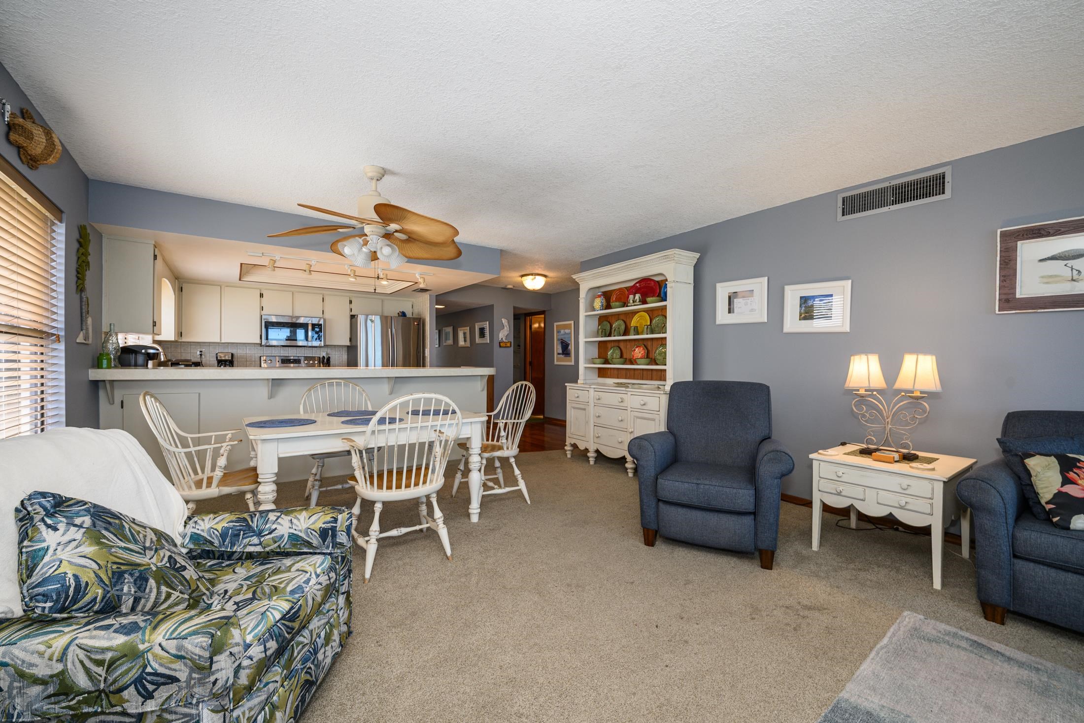 Image 8 of 24 For 8000 A1a S. Sand Dollar 2-408