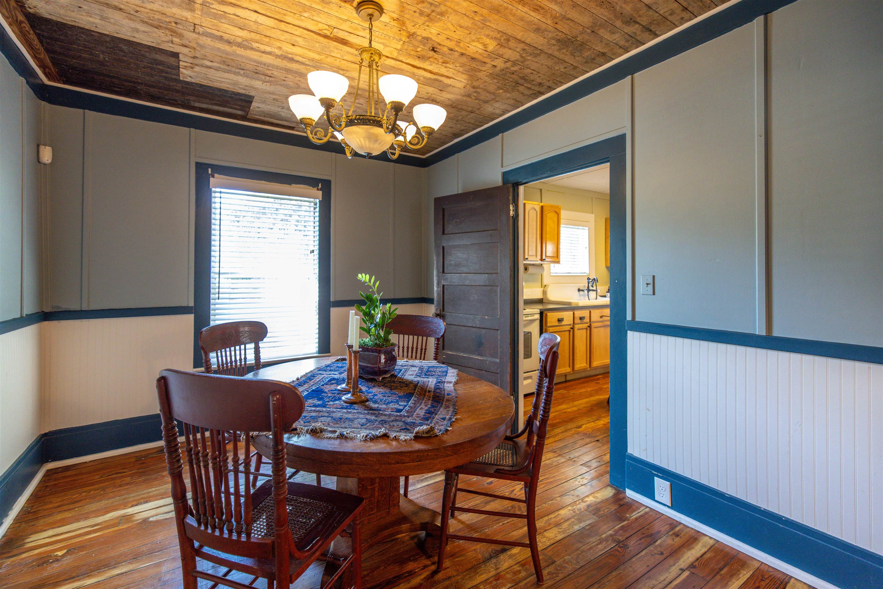 Image 23 of 59 For 86 Masters Dr