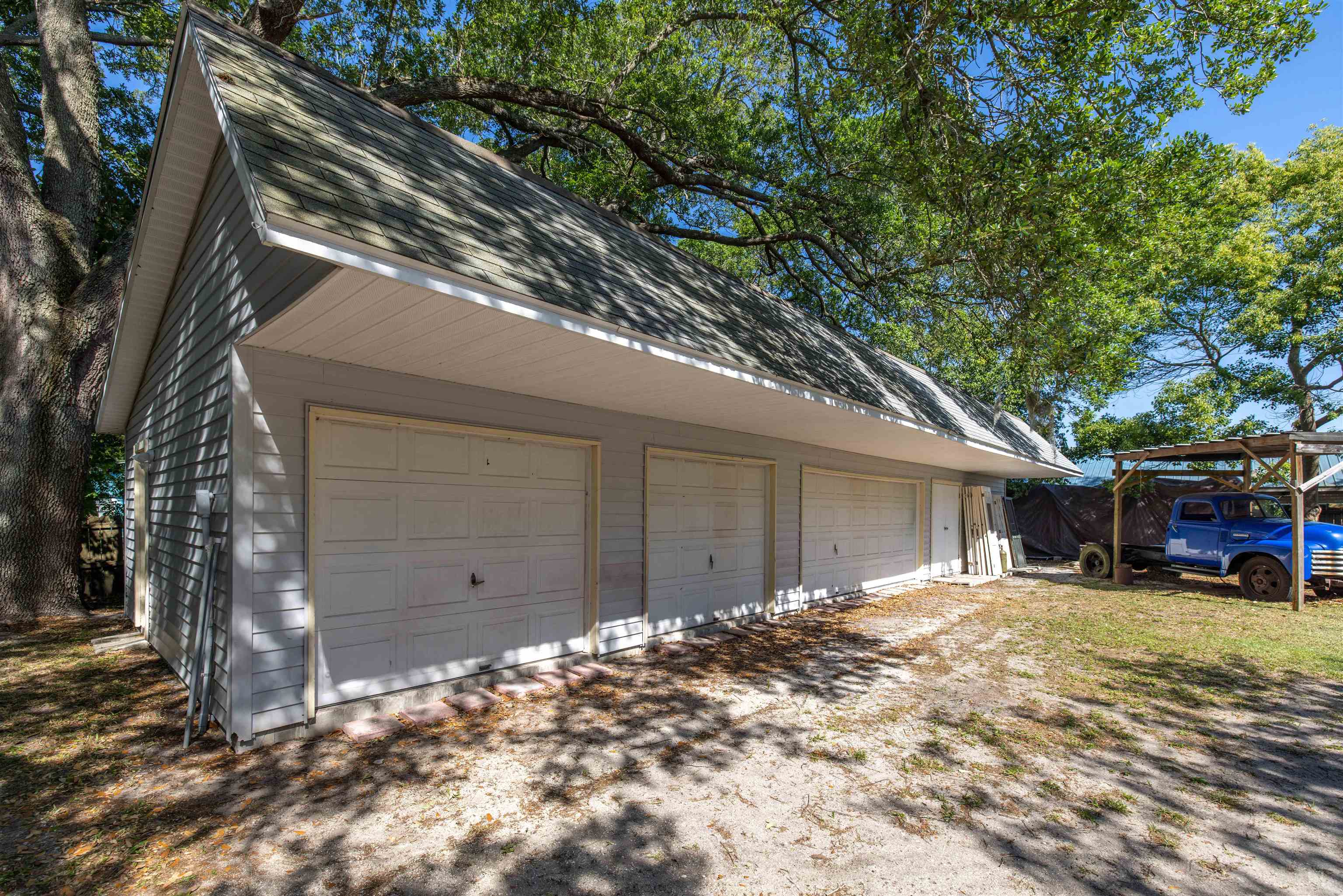 Image 53 of 59 For 86 Masters Dr