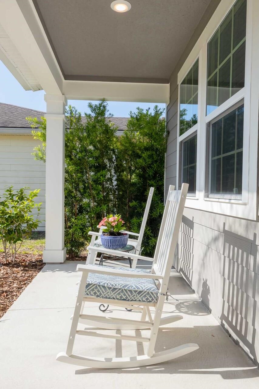 Image 13 of 79 For 375 La Mancha Dr