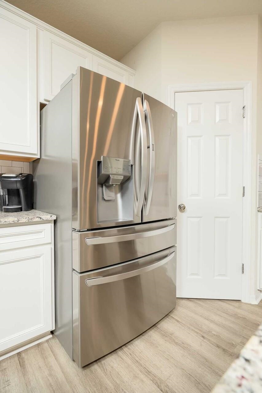 Image 40 of 79 For 375 La Mancha Dr