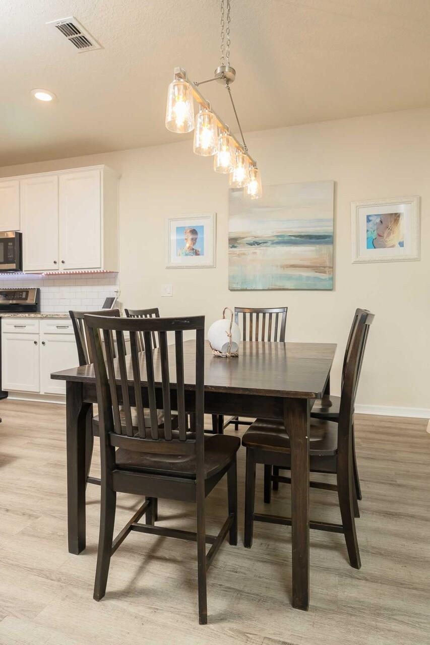 Image 42 of 79 For 375 La Mancha Dr