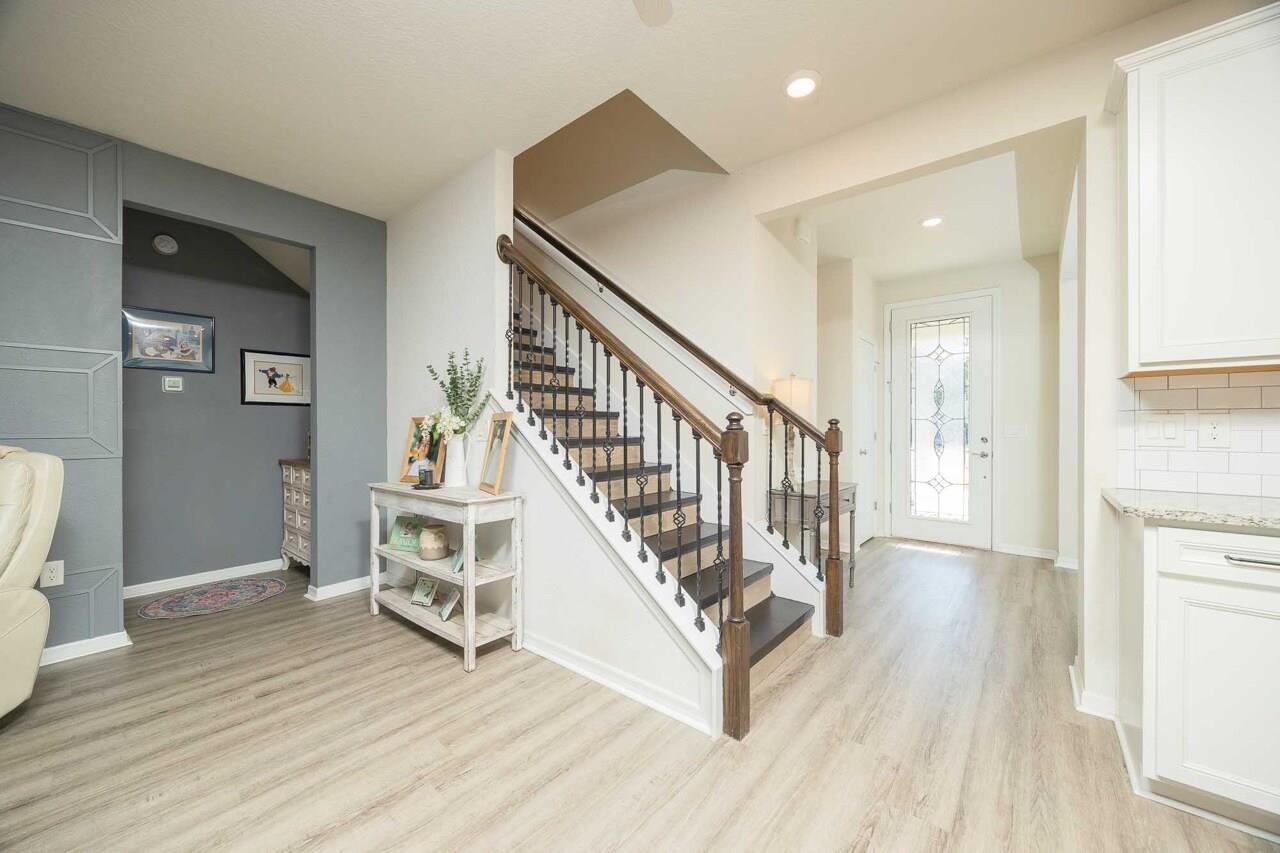 Image 53 of 79 For 375 La Mancha Dr
