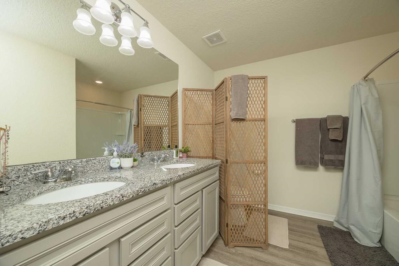 Image 66 of 79 For 375 La Mancha Dr