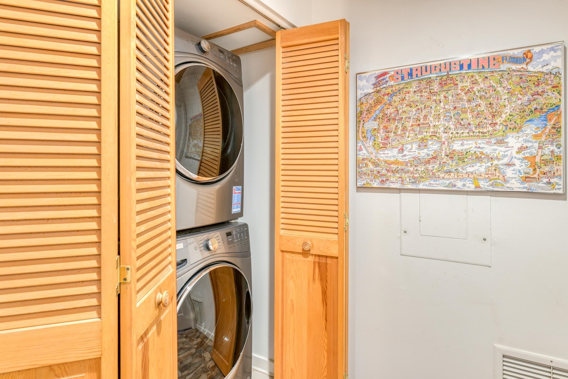 Image 13 of 47 For 3222 Harbor Dr.