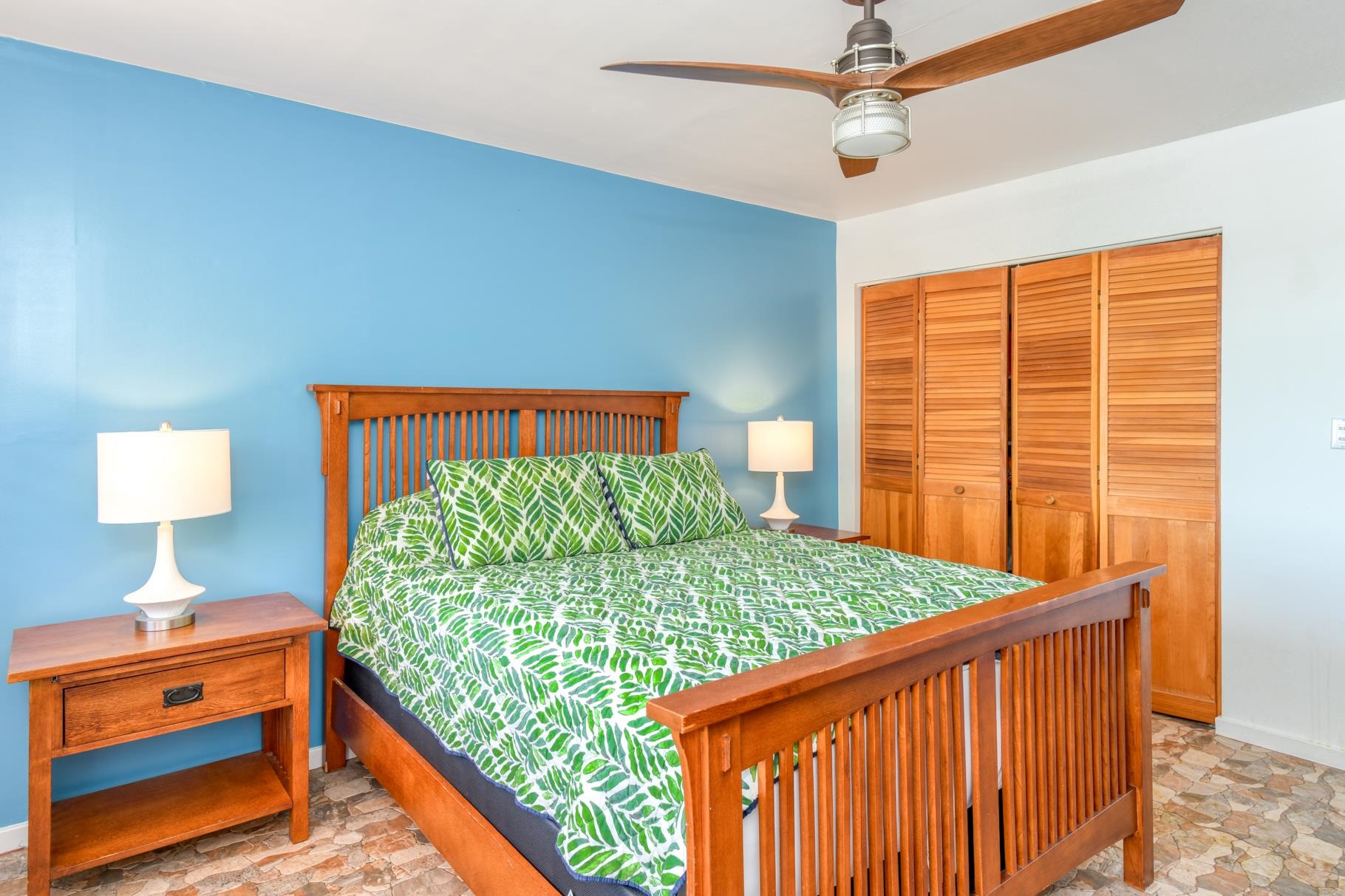 Image 15 of 47 For 3222 Harbor Dr.