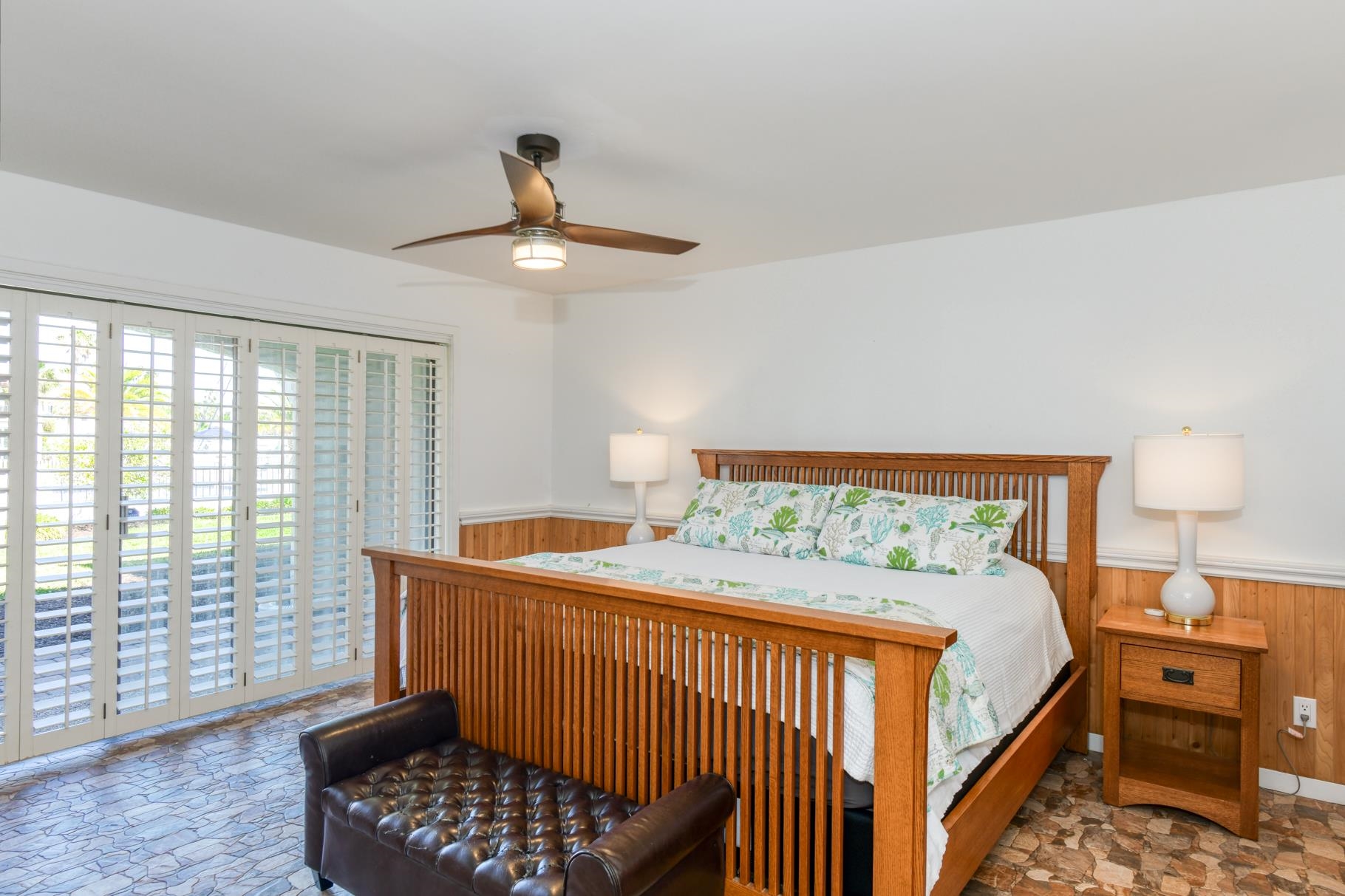 Image 5 of 47 For 3222 Harbor Dr.