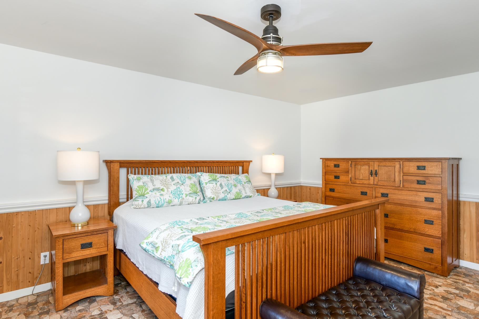 Image 6 of 47 For 3222 Harbor Dr.