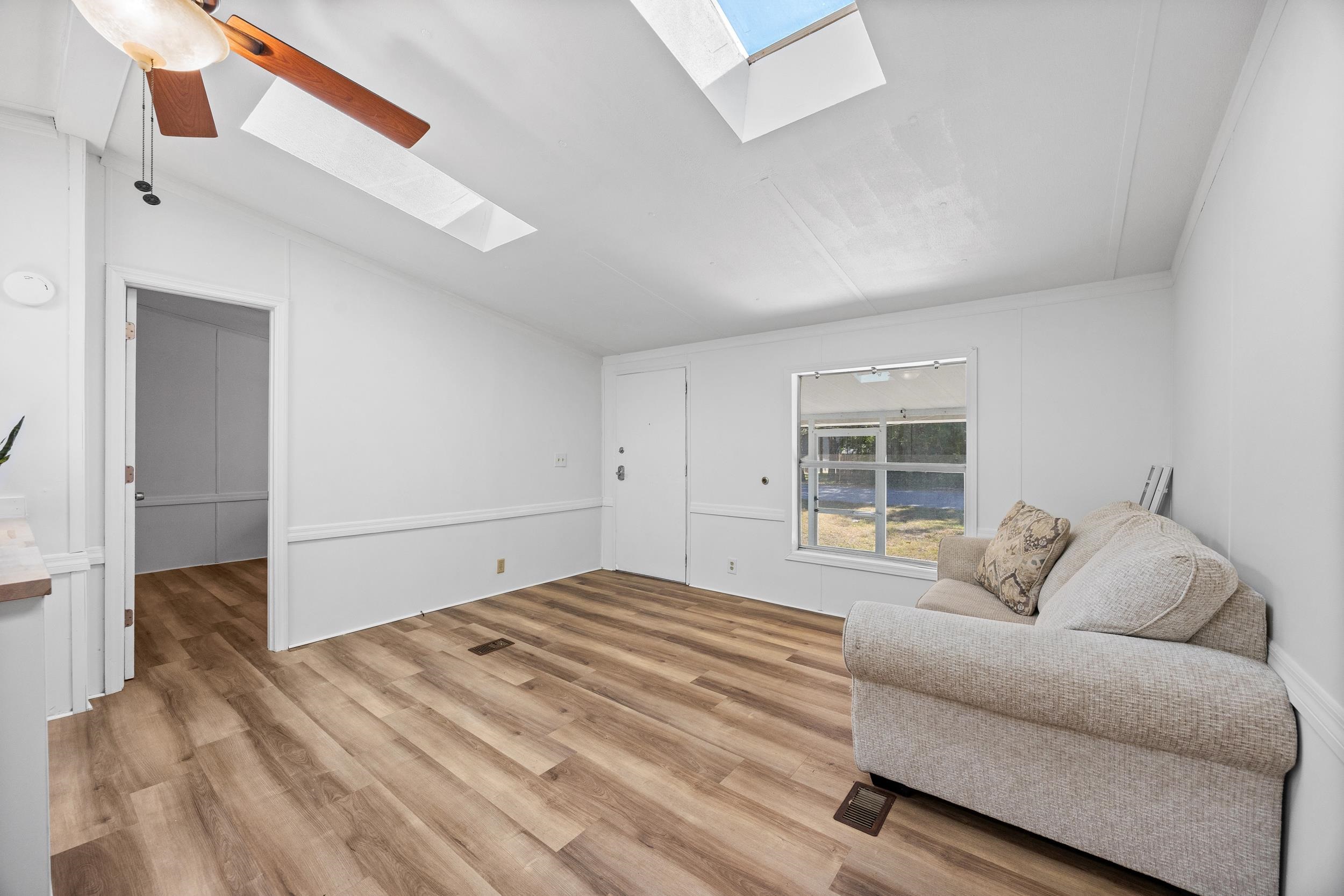 Image 6 of 12 For 2665 Hispanola