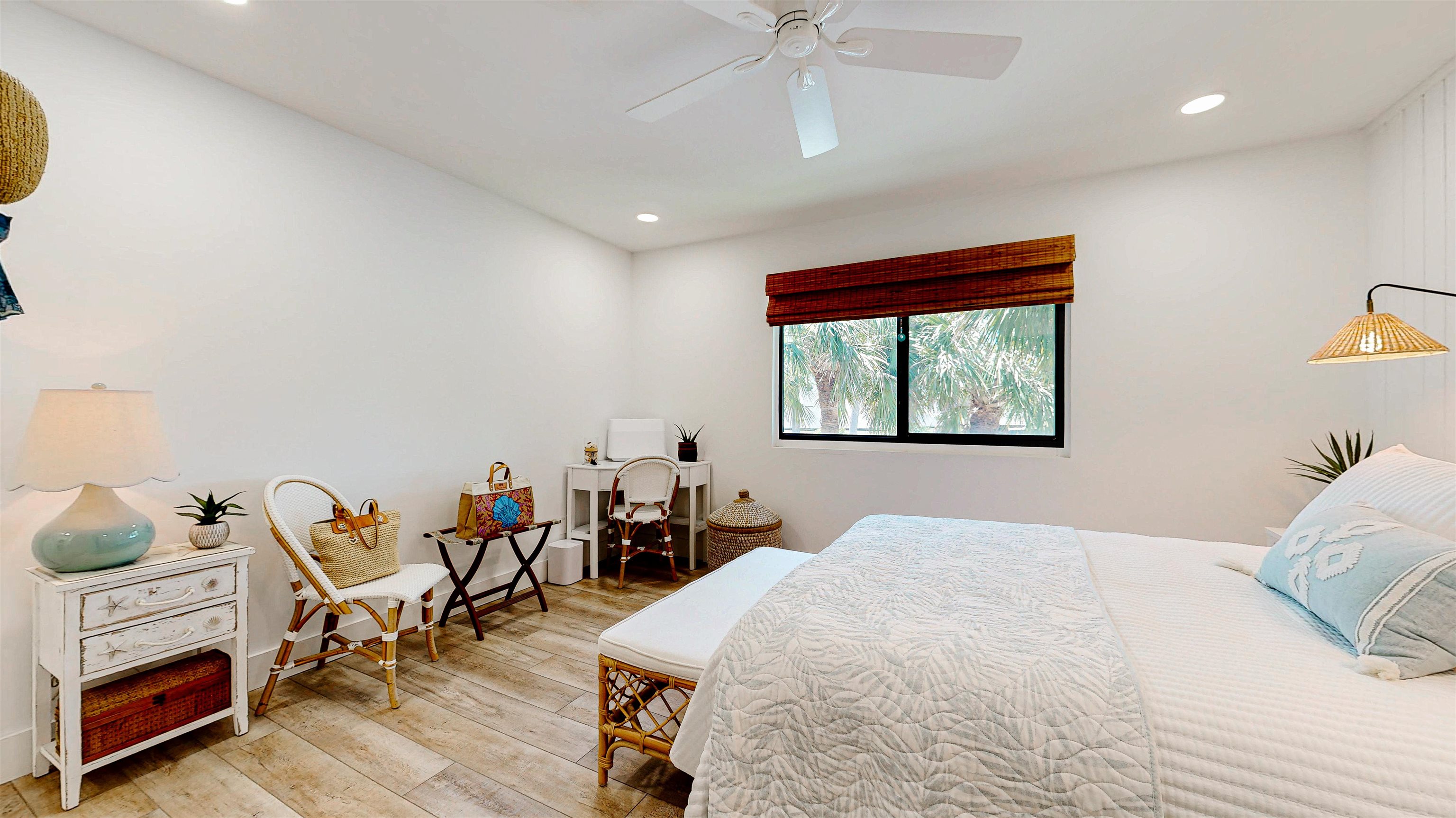 Image 15 of 58 For 65 Village Del Prado Cir