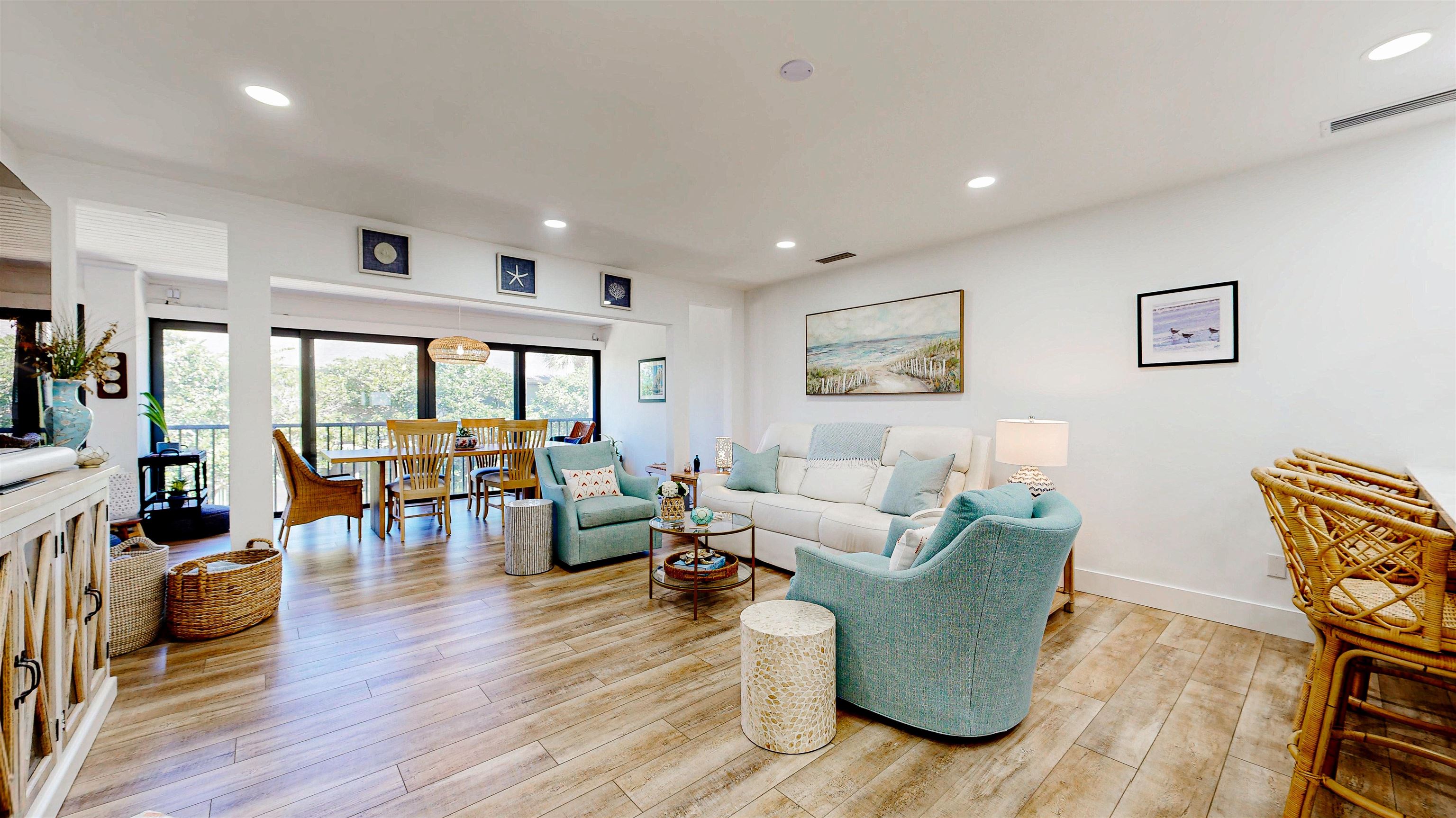 Image 23 of 58 For 65 Village Del Prado Cir