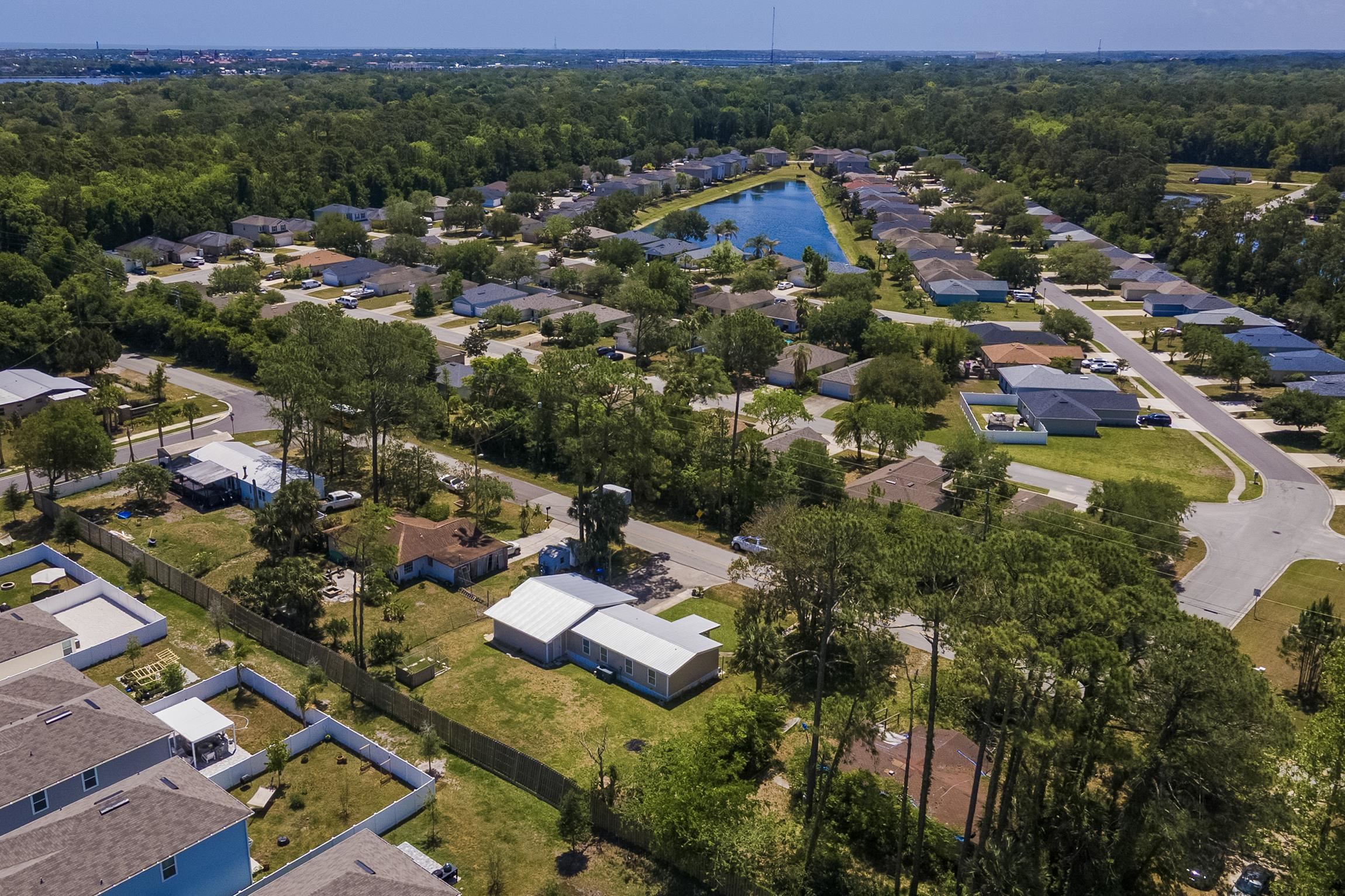 Image 49 of 53 For 482 Ravenswood Dr