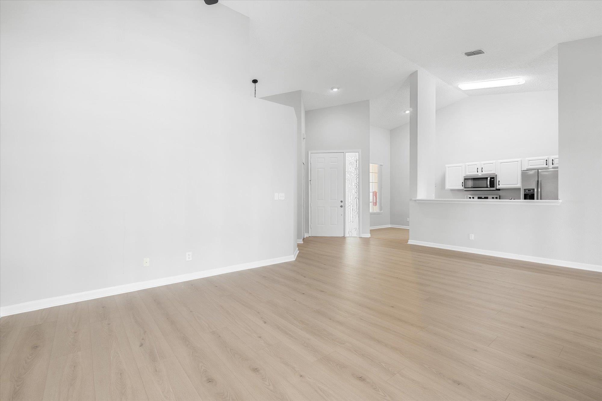 Image 9 of 40 For 1109 Royal Troon Lane