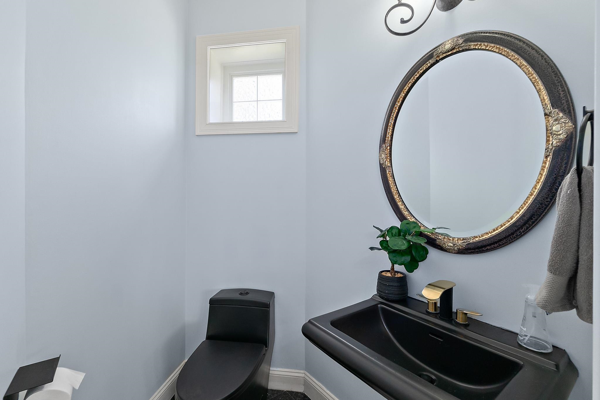 Image 34 of 72 For 505 Turnberry Ln