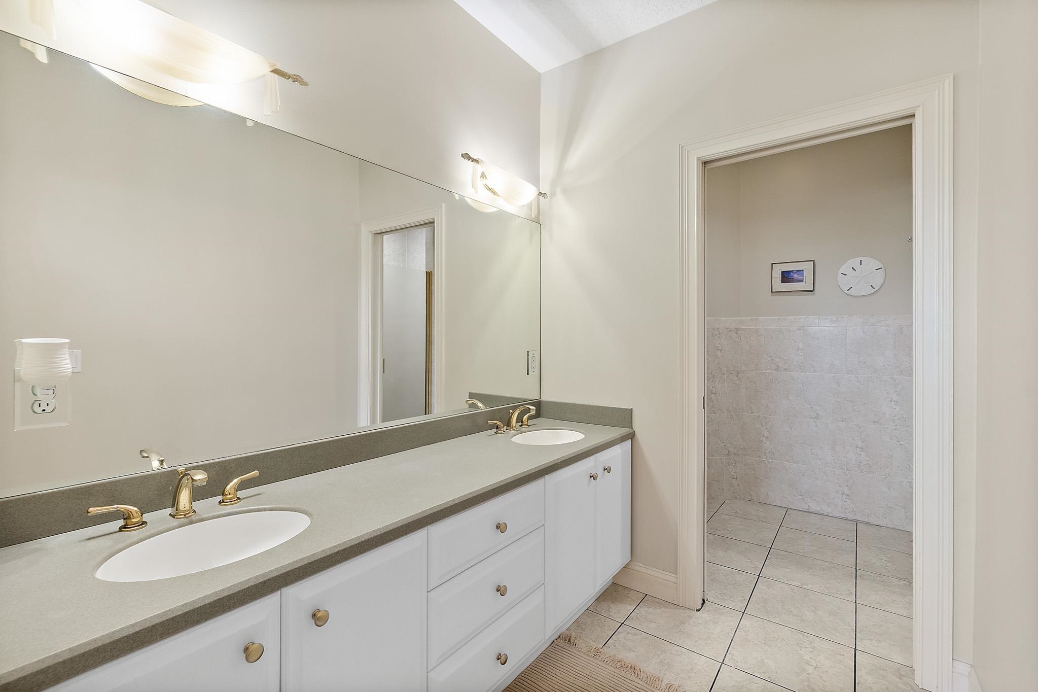 Image 49 of 72 For 505 Turnberry Ln