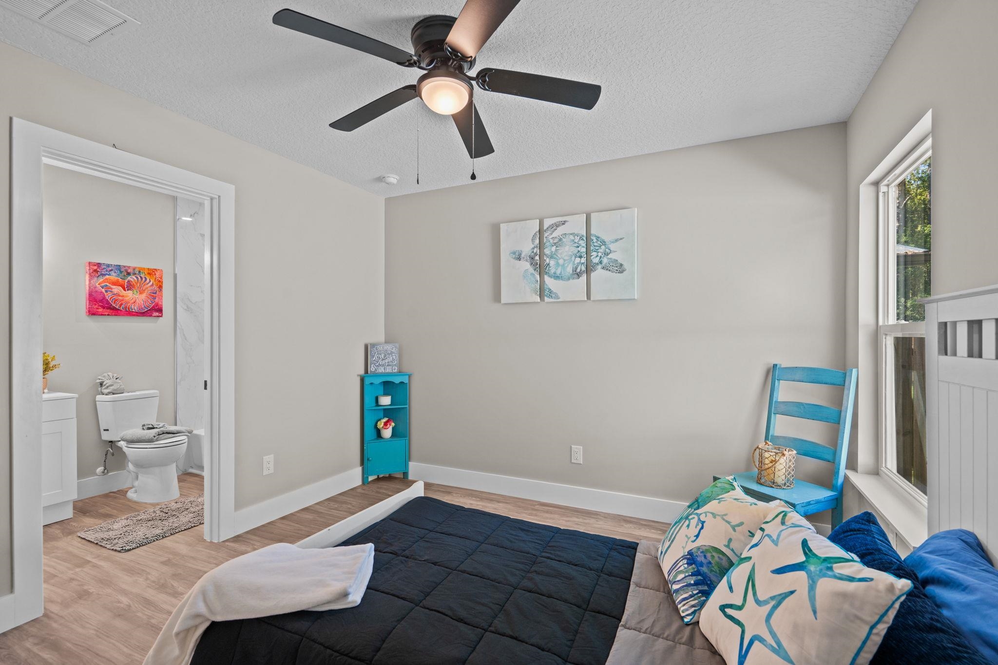 Image 23 of 32 For 816 9th Street W