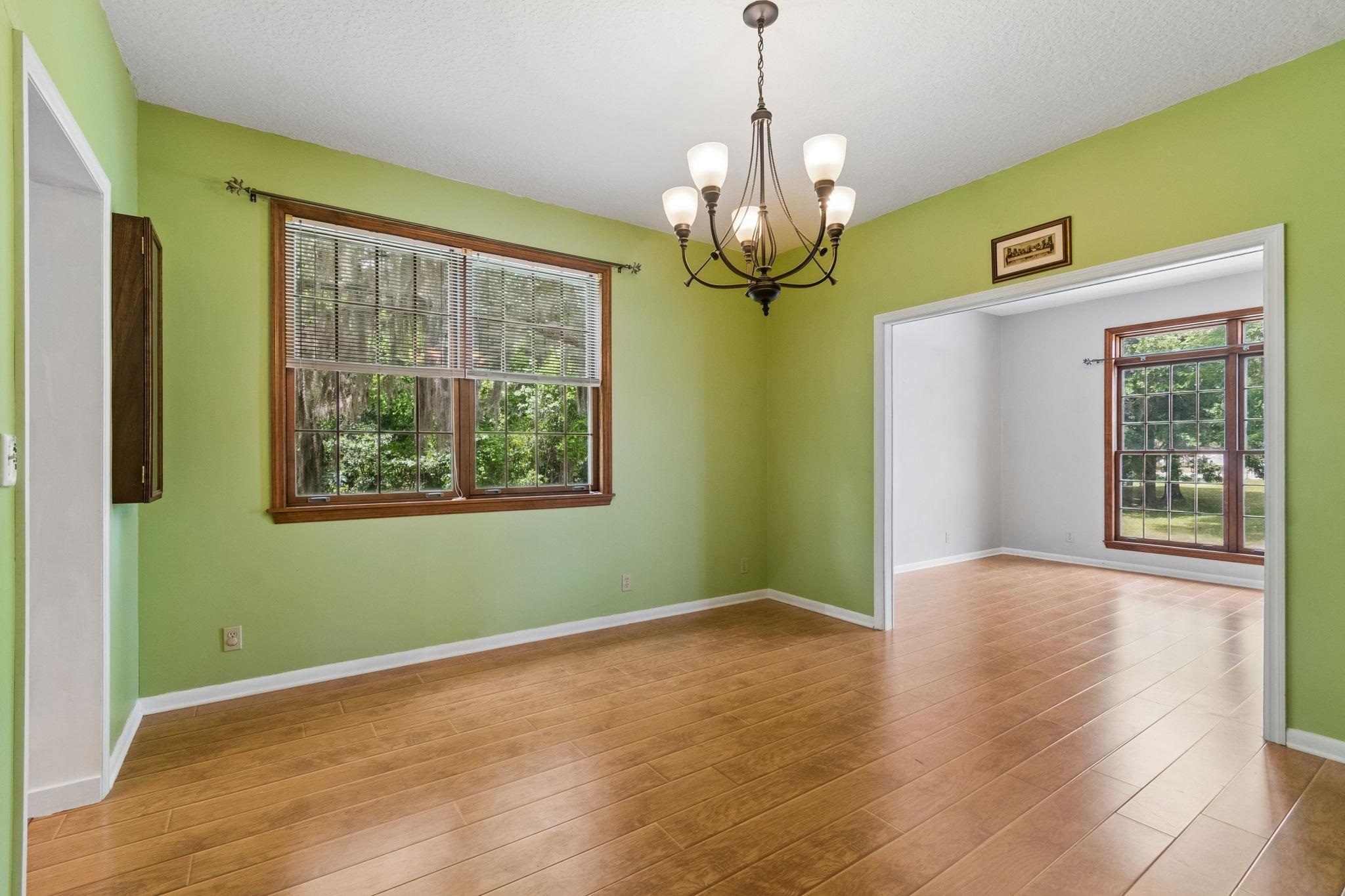 Image 11 of 82 For 1191 Brookside Ct