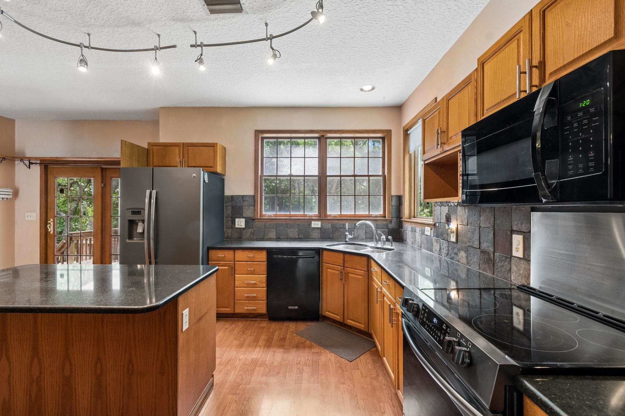 Image 13 of 82 For 1191 Brookside Ct
